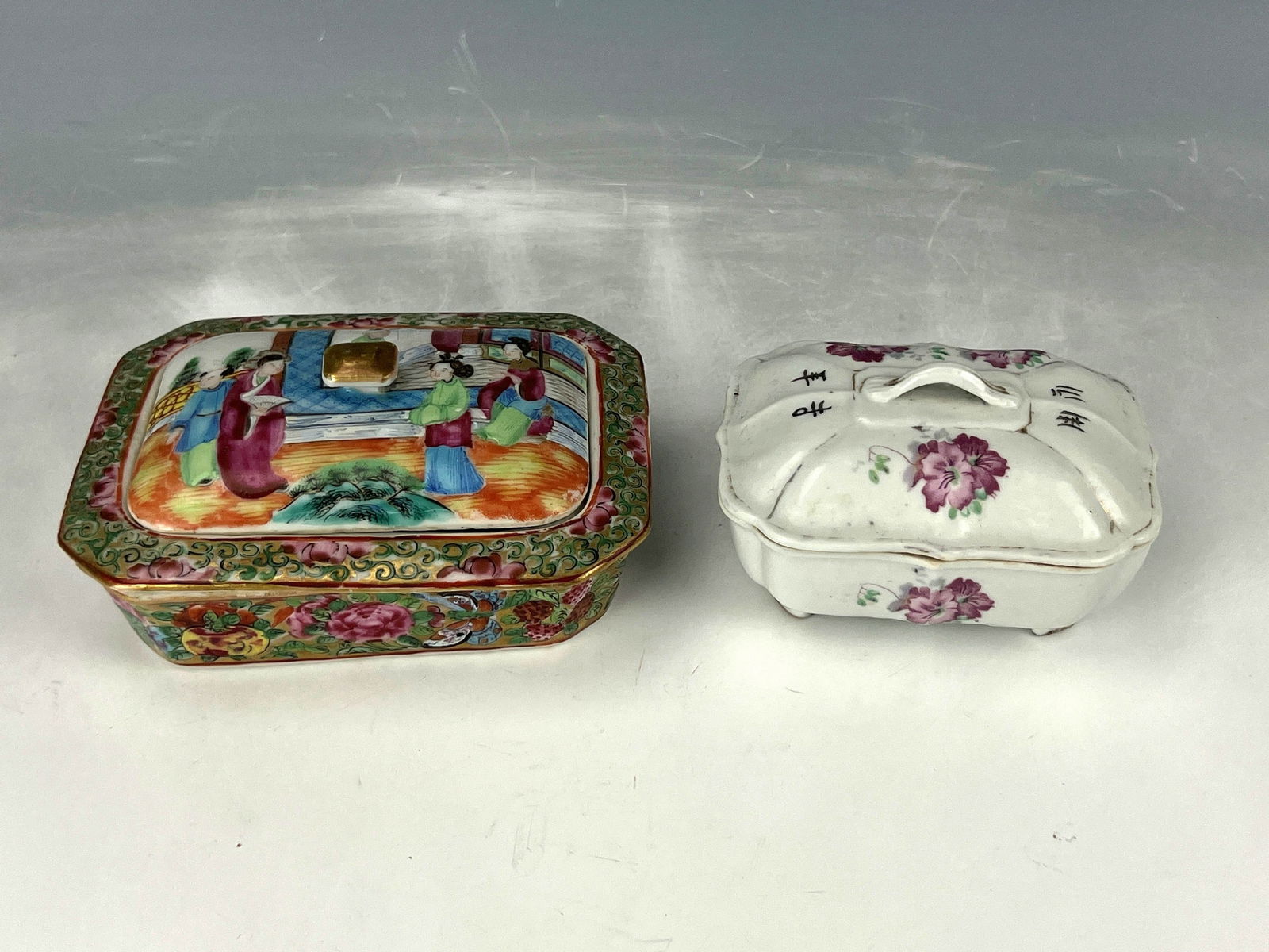 Two Antique Chinese Porcelain Soap Dish Boxes (1 of 6)