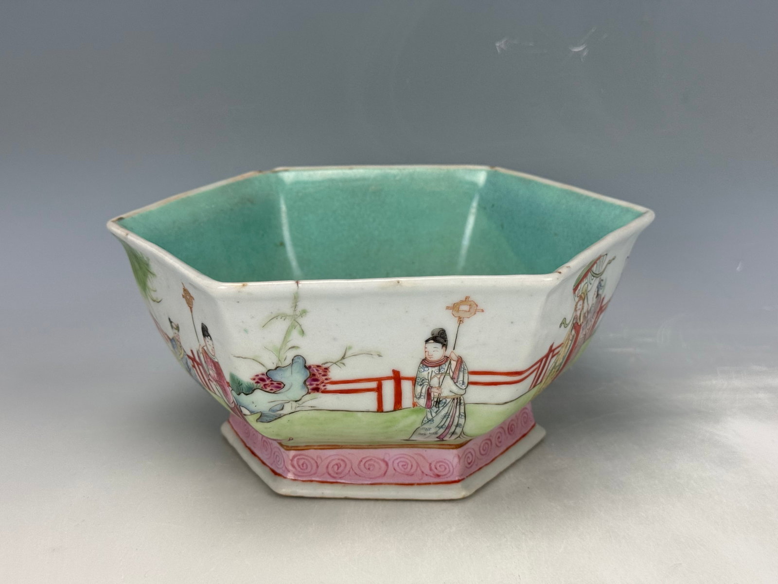 A Chinese Famille Rose Octagonal Porcelain Bowl: A Chinese famille rose octagonal bowl ,D 17 cm(6.7 in.)x H 9 cm(3.5 in.) ,Preview from Aug. 25th to 29th from 1:00 PM TO 5:00 PM Eastern Time, Location: 15229 Display Court, Rockville MD 20850.