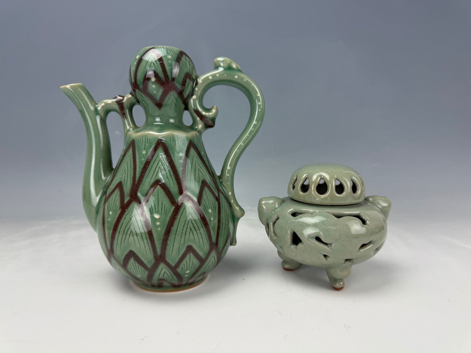 Korean Celadon Porcelain Teapot and Teacup (1 of 6)