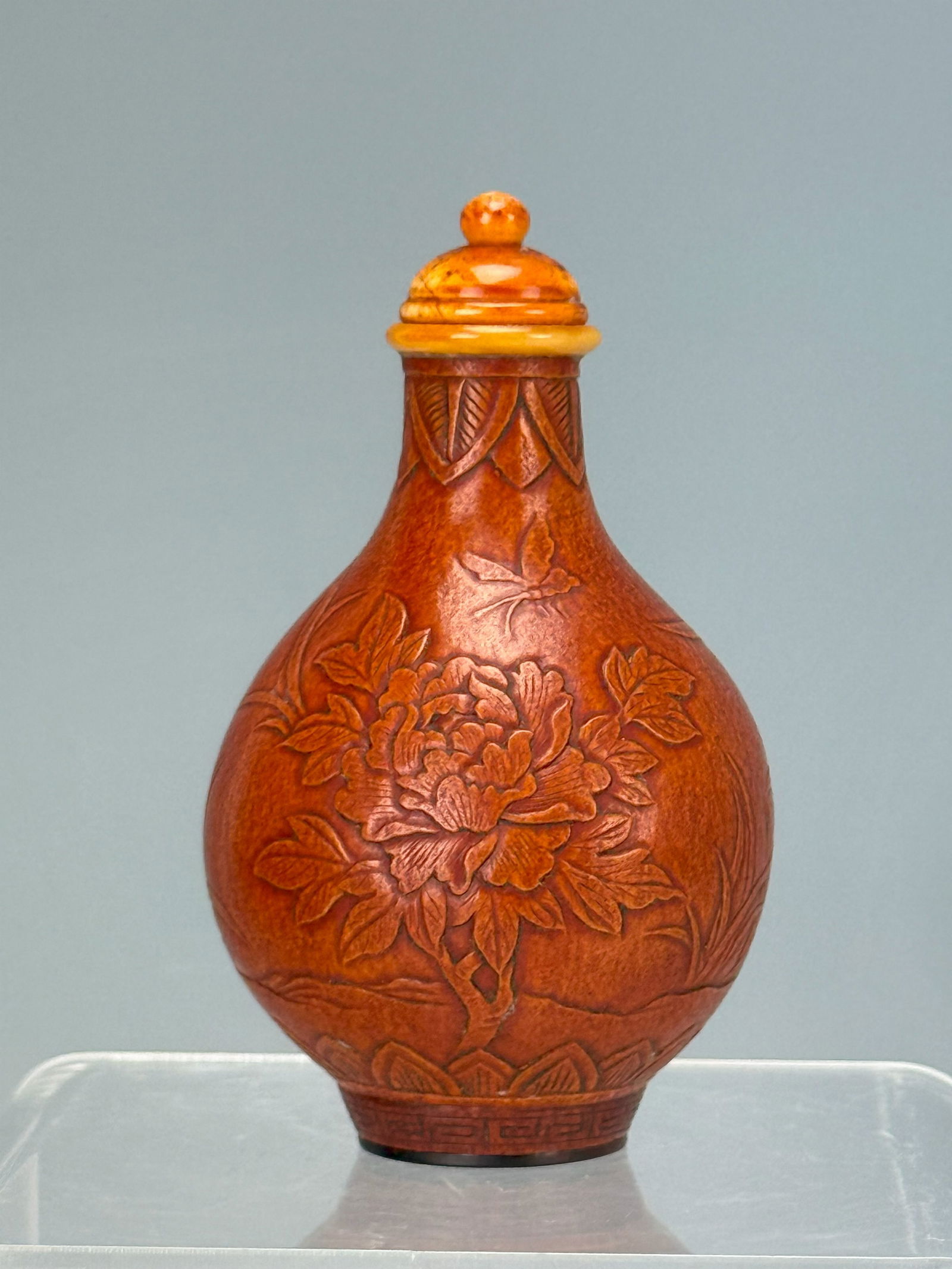 Chinese Molded Gourd Snuff Bottle Guangxu Mark (1 of 8)