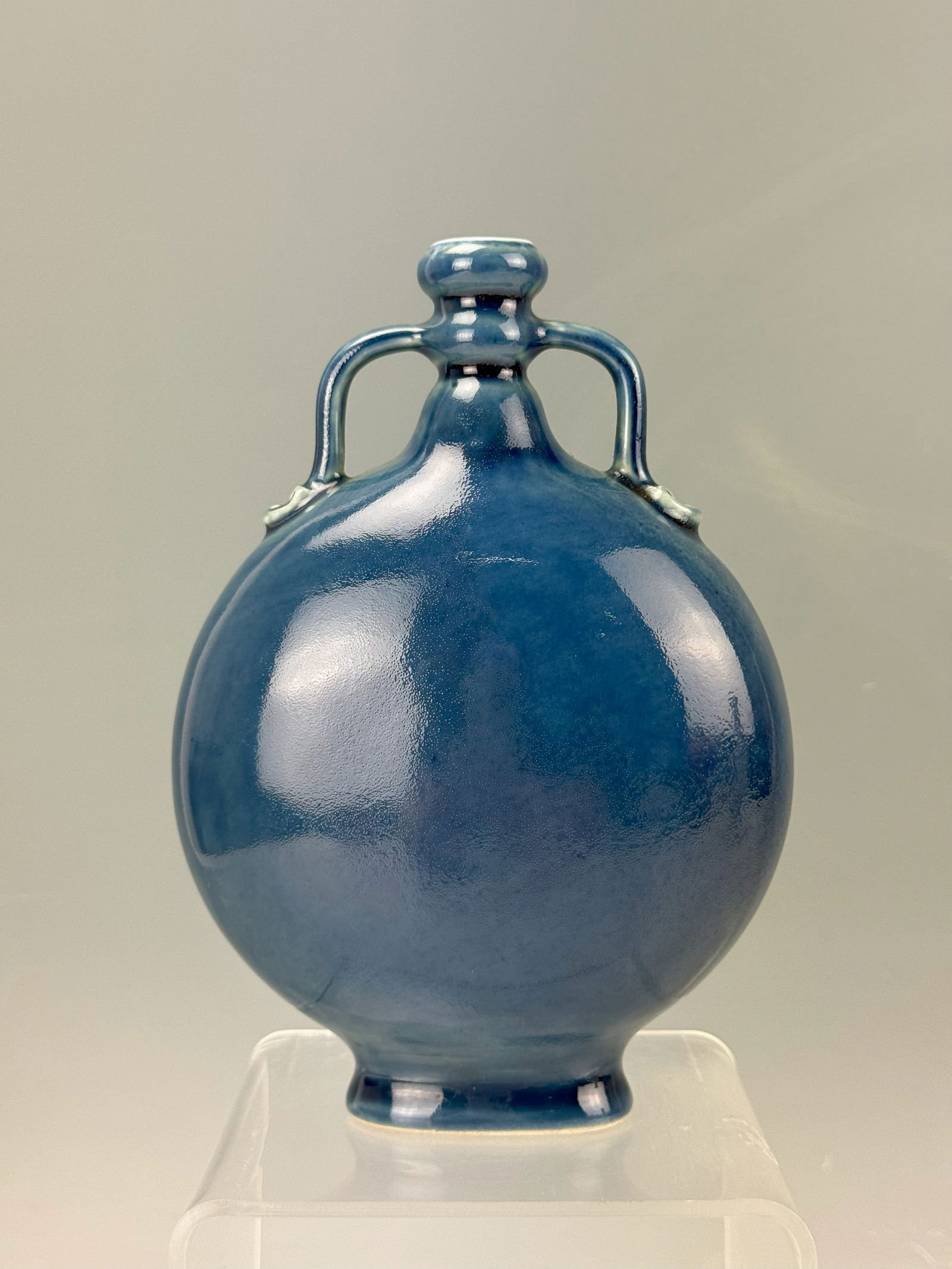 Chinese Blue Glazed Moon Flask Vase Qianlong Mark: Chinese Blue Glazed Moon Flask Vase Qianlong Mark,H 17 cm(6.5 in.) x W 13 cm(5 in.).Preview from Oct .21st to 24th from 1:00 PM TO 5:00 PM Eastern Time, Location: 15229 Display Court, Rockville MD 208