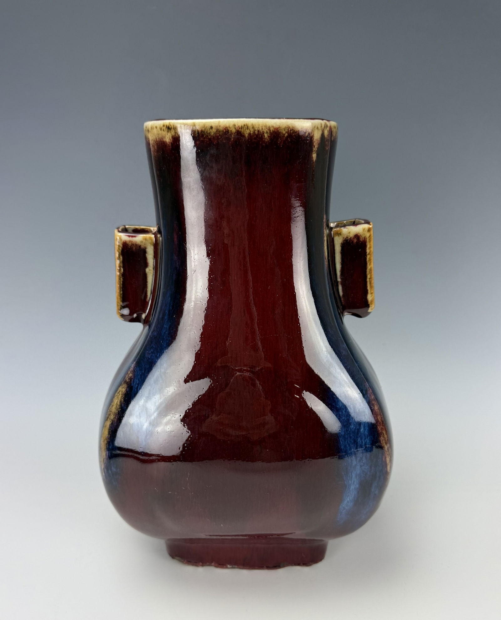 Chinese Flambe Glazed Porcelain Vase Yongzheng Mark: Chinese Flambe Glazed Porcelain Vase Yongzheng Mark,H 28 cm(11 in.).Preview from Dec.15th to 19th from 1:00 PM TO 5:00 PM Eastern Time, Location: 15229 Display Court, Rockville, MD 20850.