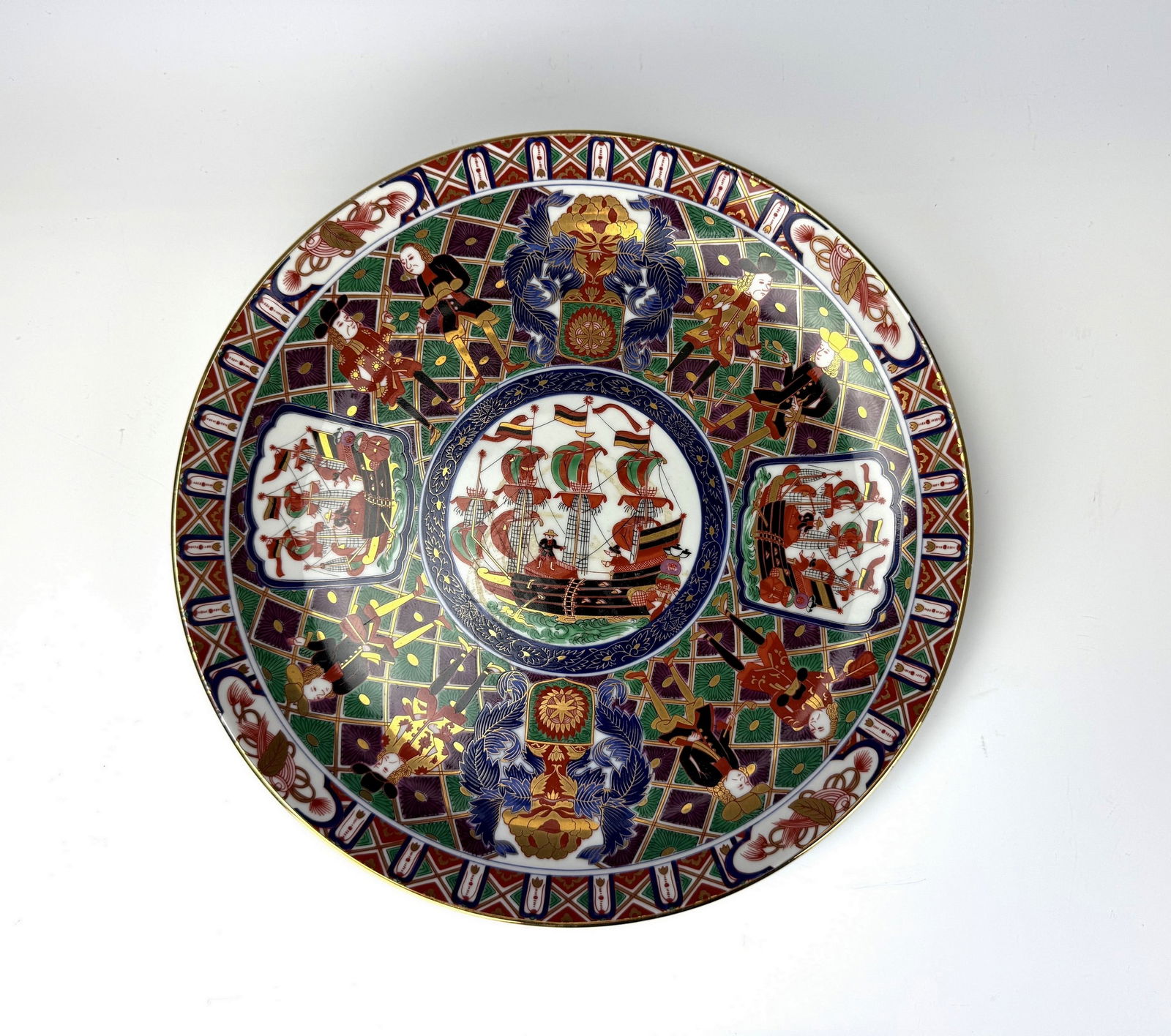 Antique Shibata Imari Porcelain Black Ship Charger Plate: Antique Shibata Imari Porcelain Black Ship Charger Plate,D 32 cm(12.5in.),Preview from Dec.15th to 19th from 1:00 PM TO 5:00 PM Eastern Time, Location: 15229 Display Court, Rockville, MD 20850.