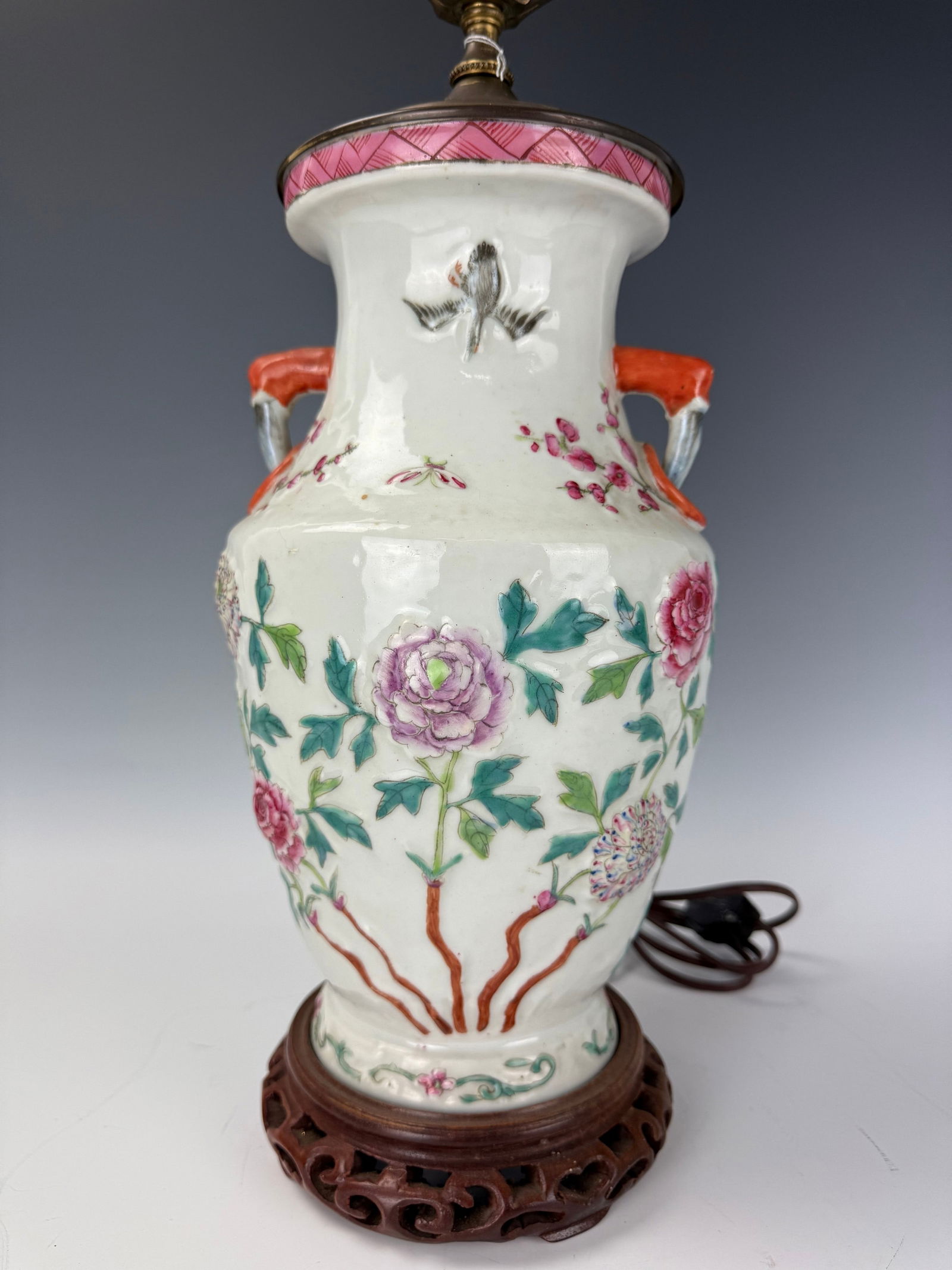 A Chinese Famille Rose Porcelain Vase With Double Handles (1 of 4)