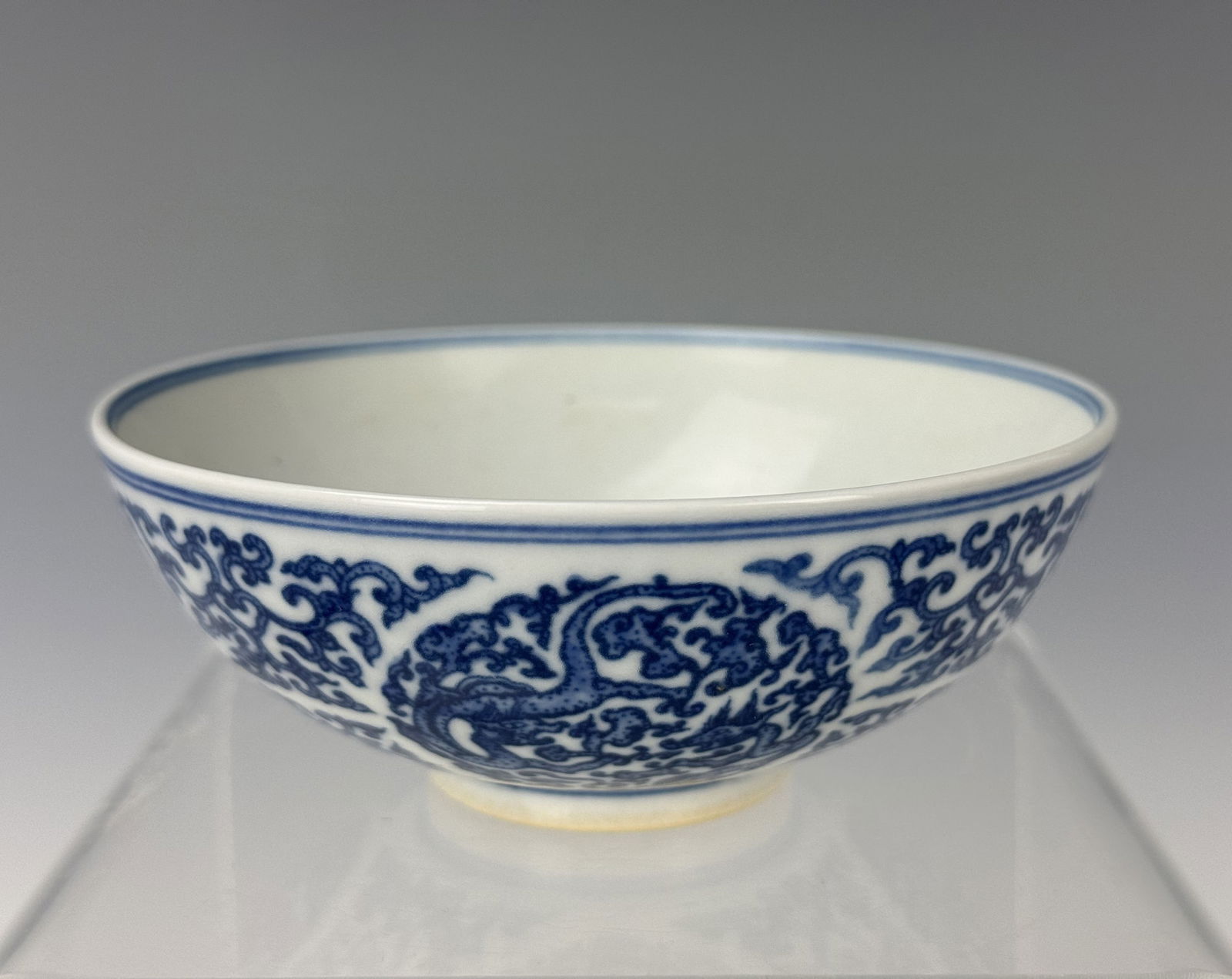 Chinese Blue and White Dragon Porcelain Bowl Yongzheng Mark (1 of 6)