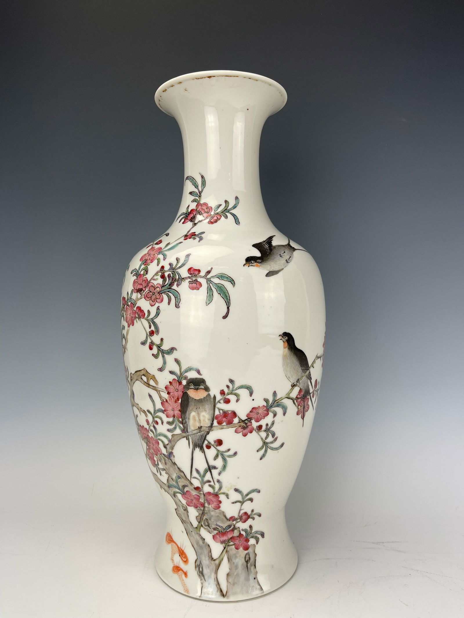 A Chinese Famille Rose Porcelain Vase Hongxian Mark (1 of 9)