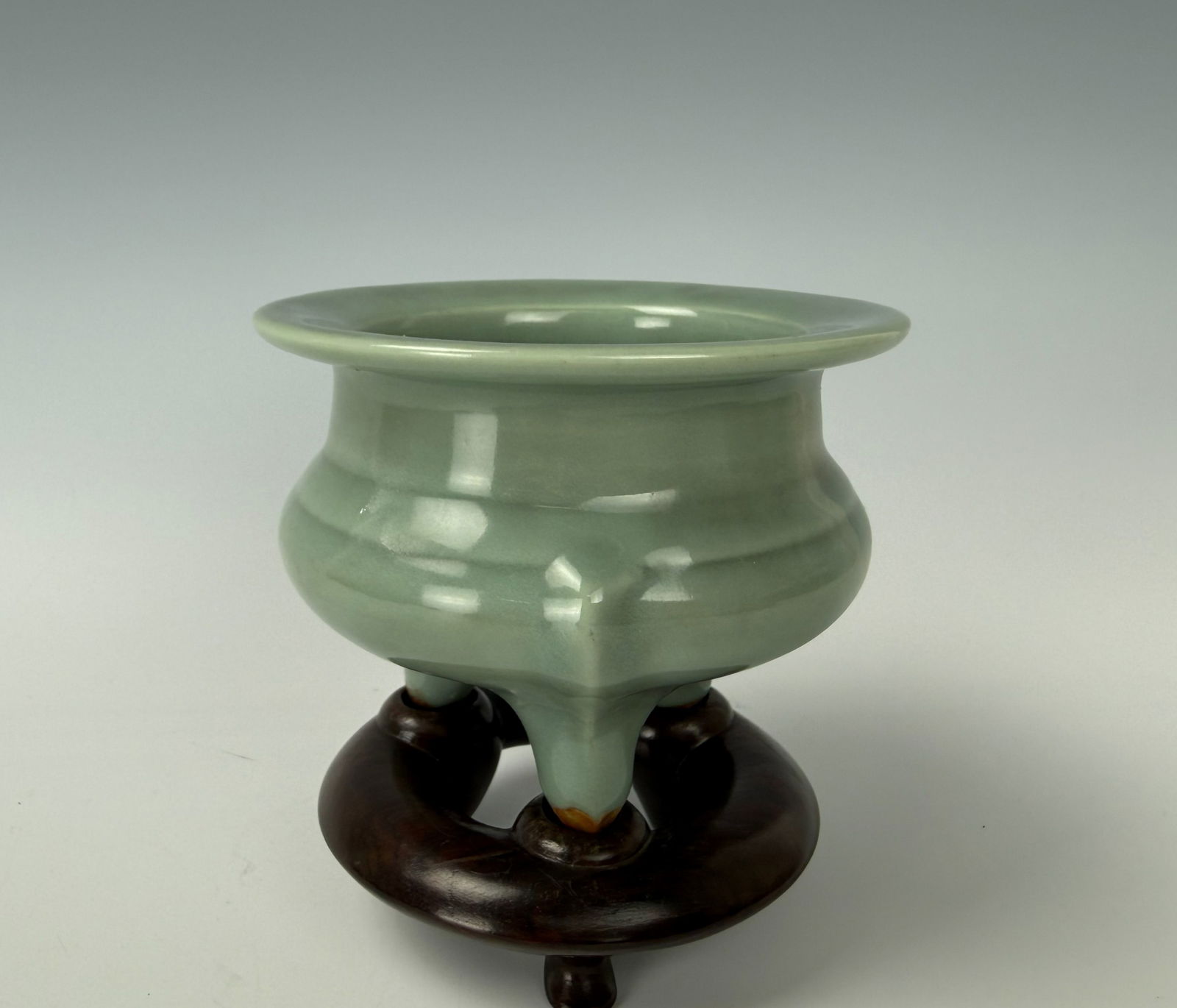 A Longquan Celadon Glazed Tripod Censer with Wood Base (1 of 6)