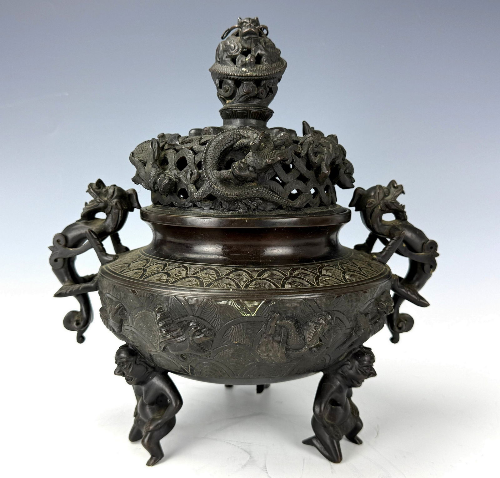 A large Qing Dynasty Bronze Censer With Double Dragon Handles Xuande Mark (1 of 9)