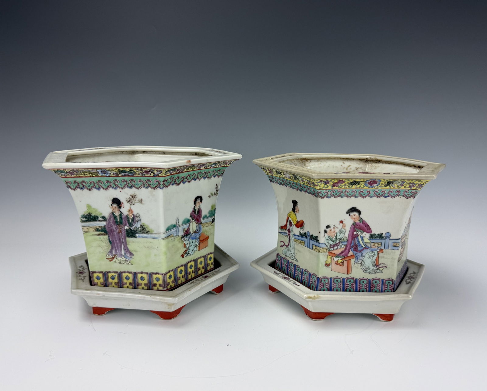 Pair of Chinese Famille Rose Porcelain Planter (1 of 7)