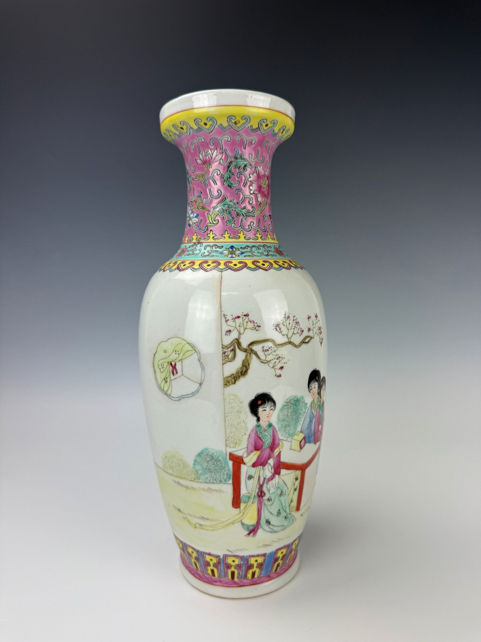 Chinese Famille Rose Porcelain Vase Jingdezgen Mark: Chinese Famille Rose Porcelain Vase Jingdezgen Mark.H 32 cm(12.5 in.) .Preview from Feb 23rd to 27th from 1:00 PM TO 5:00 PM Eastern Time, Location: 15229 Display Court, Rockville, MD 20850.