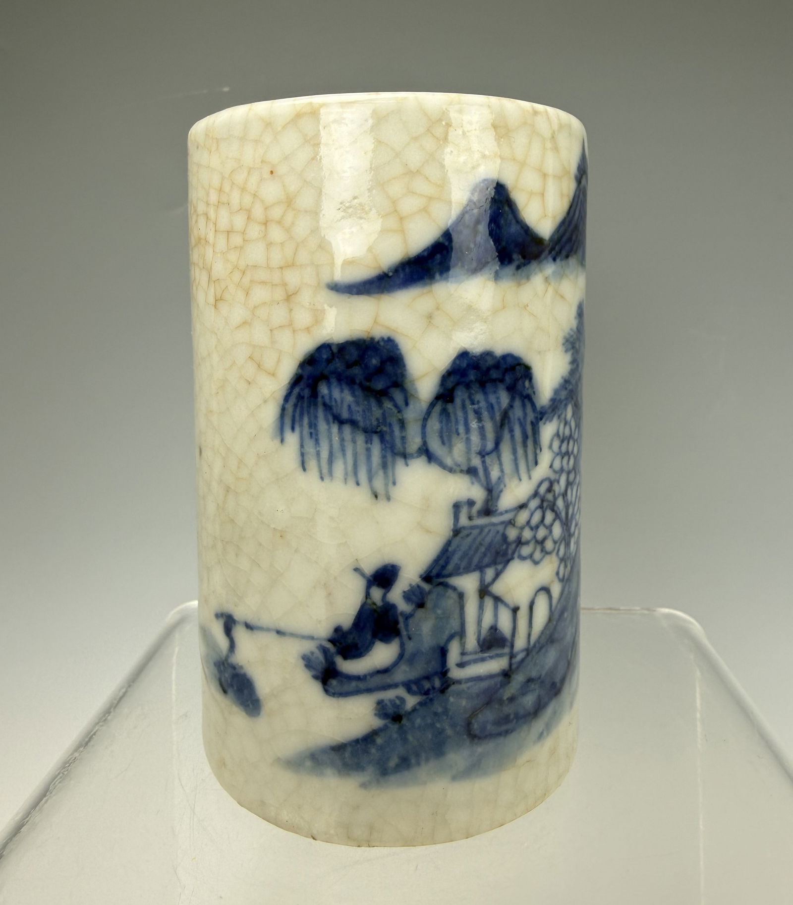 A Chinese Blue & White Porcelain Pen Brush Holder: A Chinese Blue & White Porcelain Pen Brush Holder,H 10 cm (4in) x W 6cm (2.5in) .Preview from Feb 23rd to 27th from 1:00 PM TO 5:00 PM Eastern Time, Location: 15229 Display Court, Rockville, MD 20850.