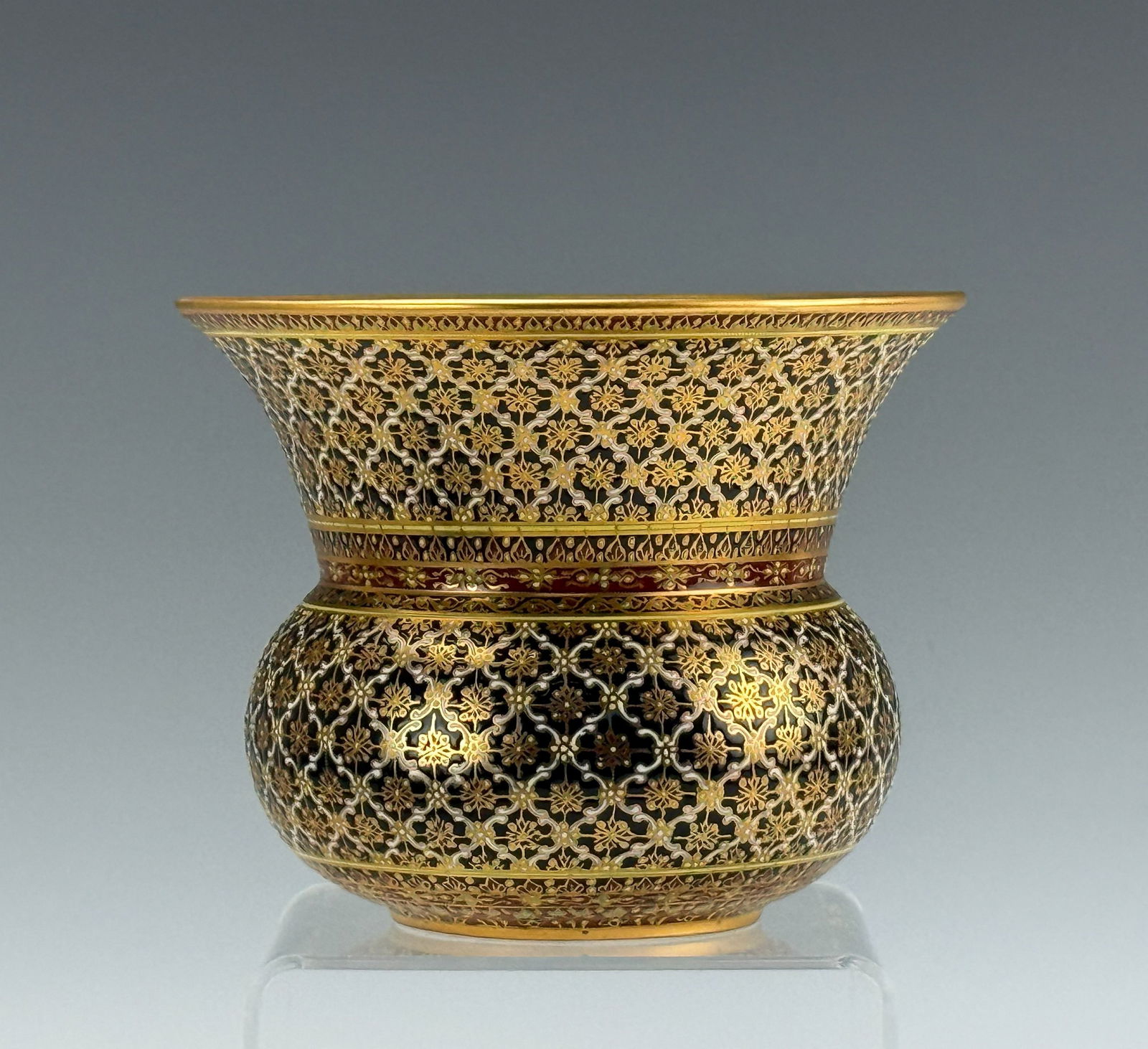 Thai Porcelain Benjarong Pot Meked: Thai Porcelain Benjarong Pot,Marked.W 17 cm(7 in.) x H 15 cm(13 in.).Preview from Apr 20th to 24th from 1:00 PM TO 5:00 PM Eastern Time, Location: 15229 Display Court, Rockville, MD 20850.