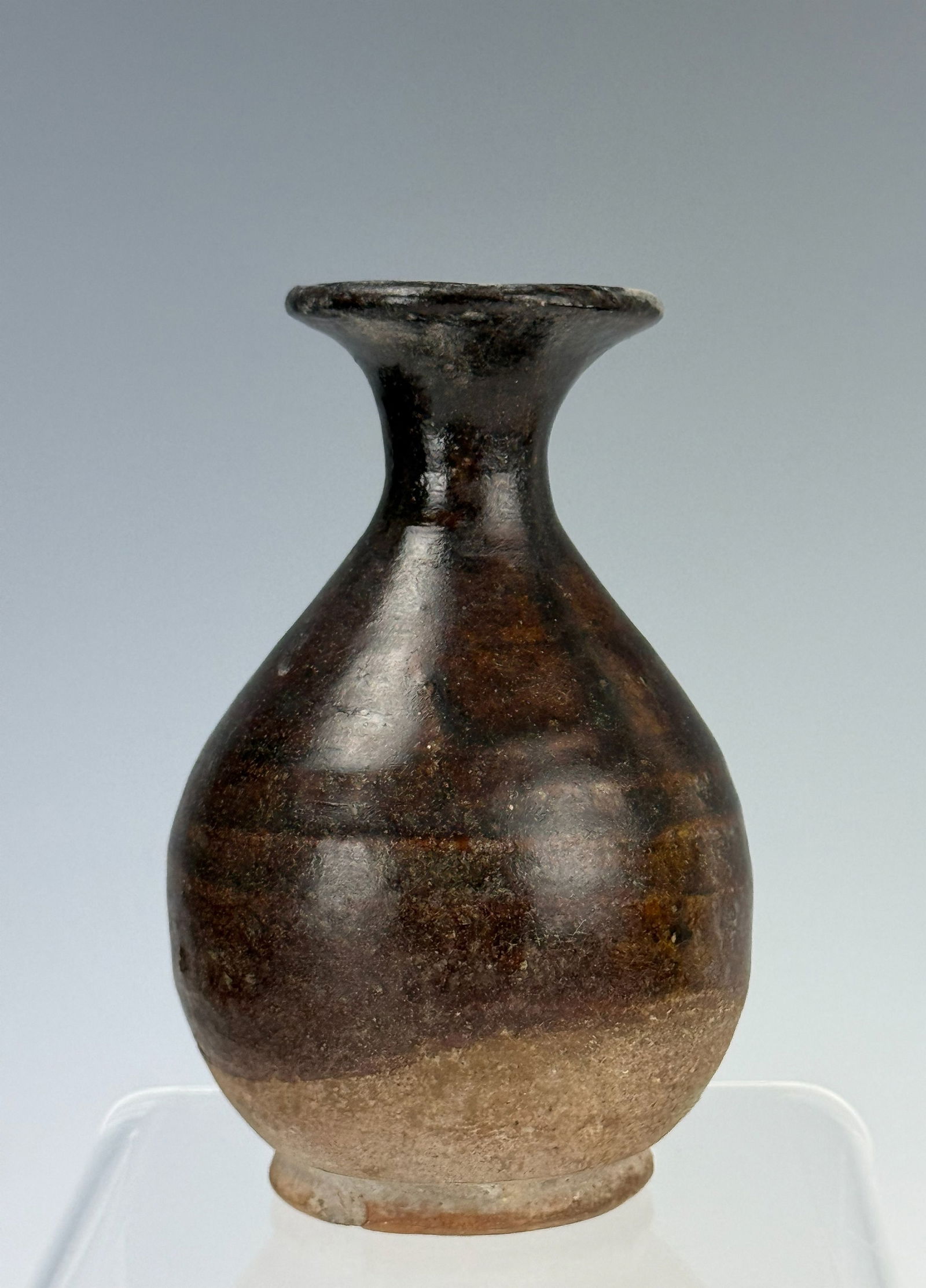 Chinese Persimmon Glazed YUHUCHUN Ceramic Vase: Chinese Persimmon Glazed YUHUCHUN Ceramic Vase, H 11.4 cm (4.5 in) . Preview from Apr 20th to 24th from 1:00 PM TO 5:00 PM Eastern Time, Location: 15229 Display Court, Rockville, MD 20850.