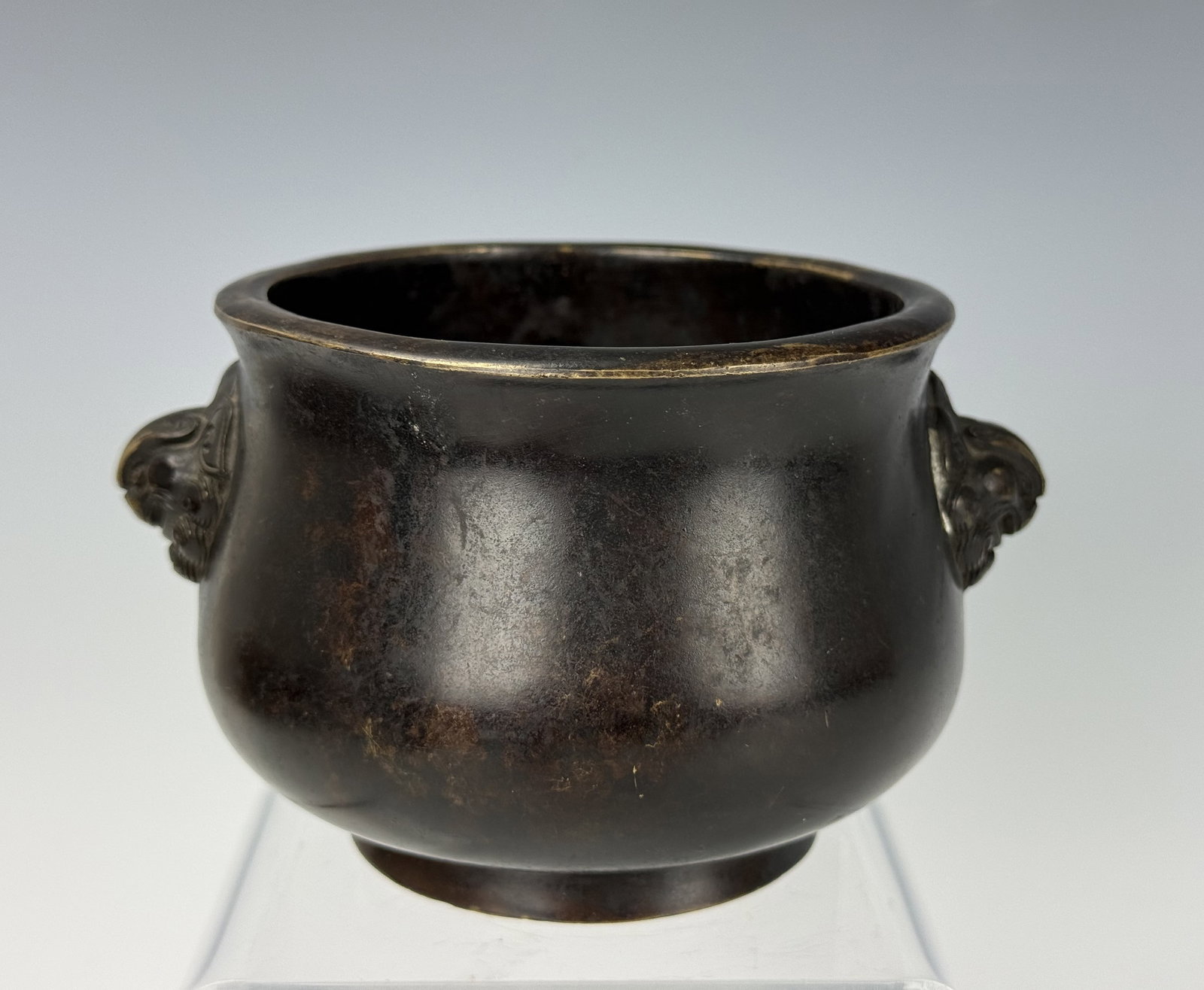 Chinese Bronze Censer with Beast Handles Xude Mark: Chinese Bronze Censer with Beast Handles,Xude Mark, D10.6cm (4.4in) x H8.6cm (3.4in) . Preview from Apr 20th to 24th from 1:00 PM TO 5:00 PM Eastern Time, Location: 15229 Display Court, Rockville, MD