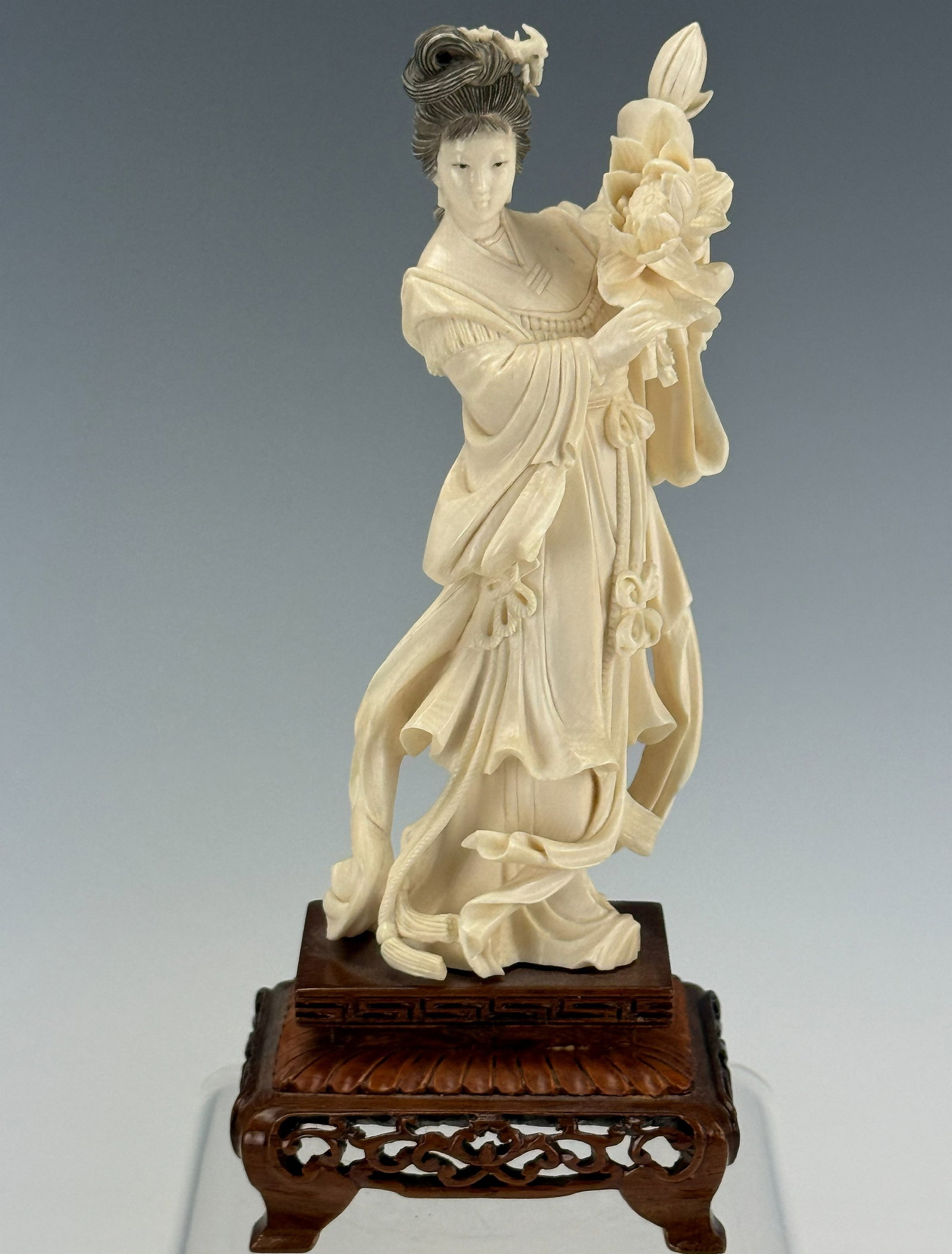 Vintage Chinese Carved Bone Figurine of A Beauty Holding a Flower (1 of 5)