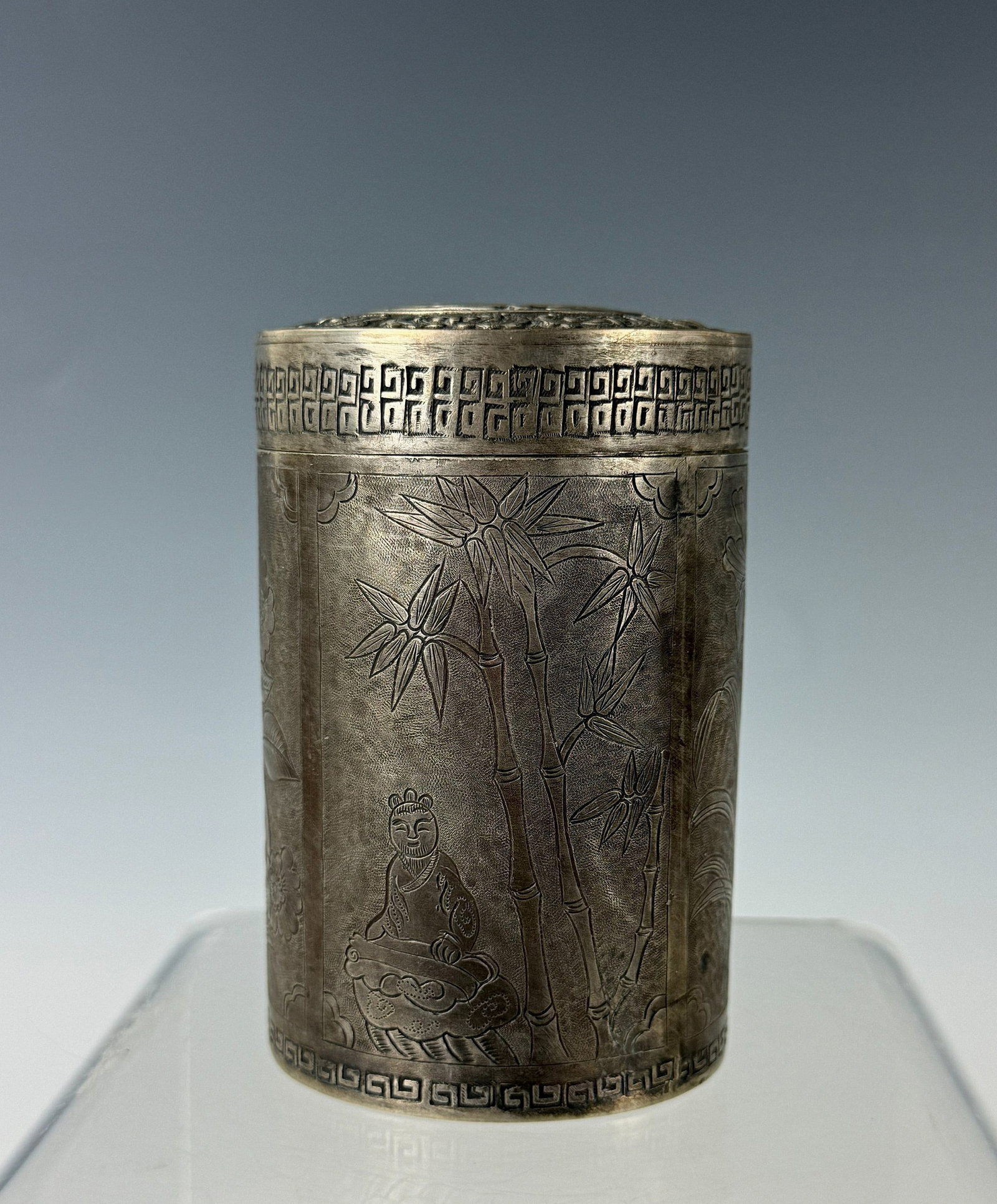 Antique Chinese Scrap Silver Tea Vase Lidded: Antique Chinese Scrap Silver Tea Vase Lidded ,H 10 cm ( 4 in.) x D 7 cm( 2.8 in.).Preview from Apr 20th to 24th from 1:00 PM TO 5:00 PM Eastern Time, Location: 15229 Display Court, Rockville, MD 20850
