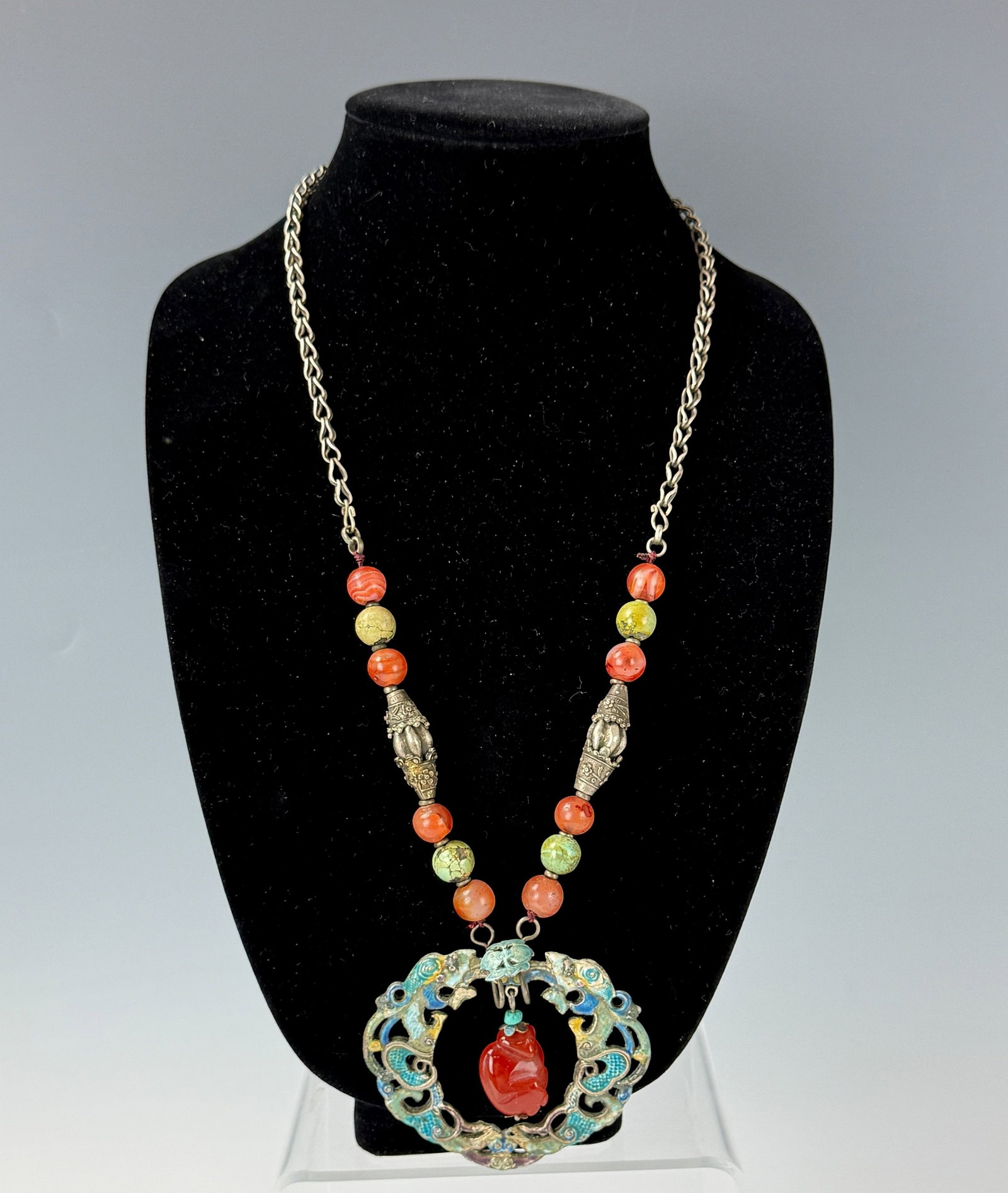 A Vintage Chinese Ethnic-Style Beaded Necklace (1 of 3)