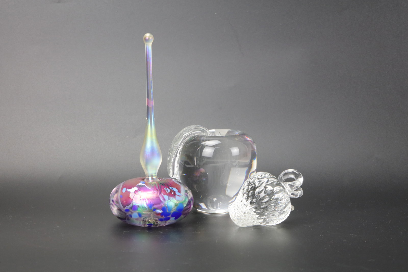 Vintage Glass Crystal Perfume Bottle, Apple, and Strawberry. Bottle H16.5cm(6.5in). Preview from Apr: Vintage Glass Crystal Perfume Bottle, Apple, and Strawberry. Bottle H16.5cm(6.5in). Preview from Apr 20th to 24th from 1:00 PM TO 5:00 PM Eastern Time, Location: 15229 Display Court, Rockville, MD 208