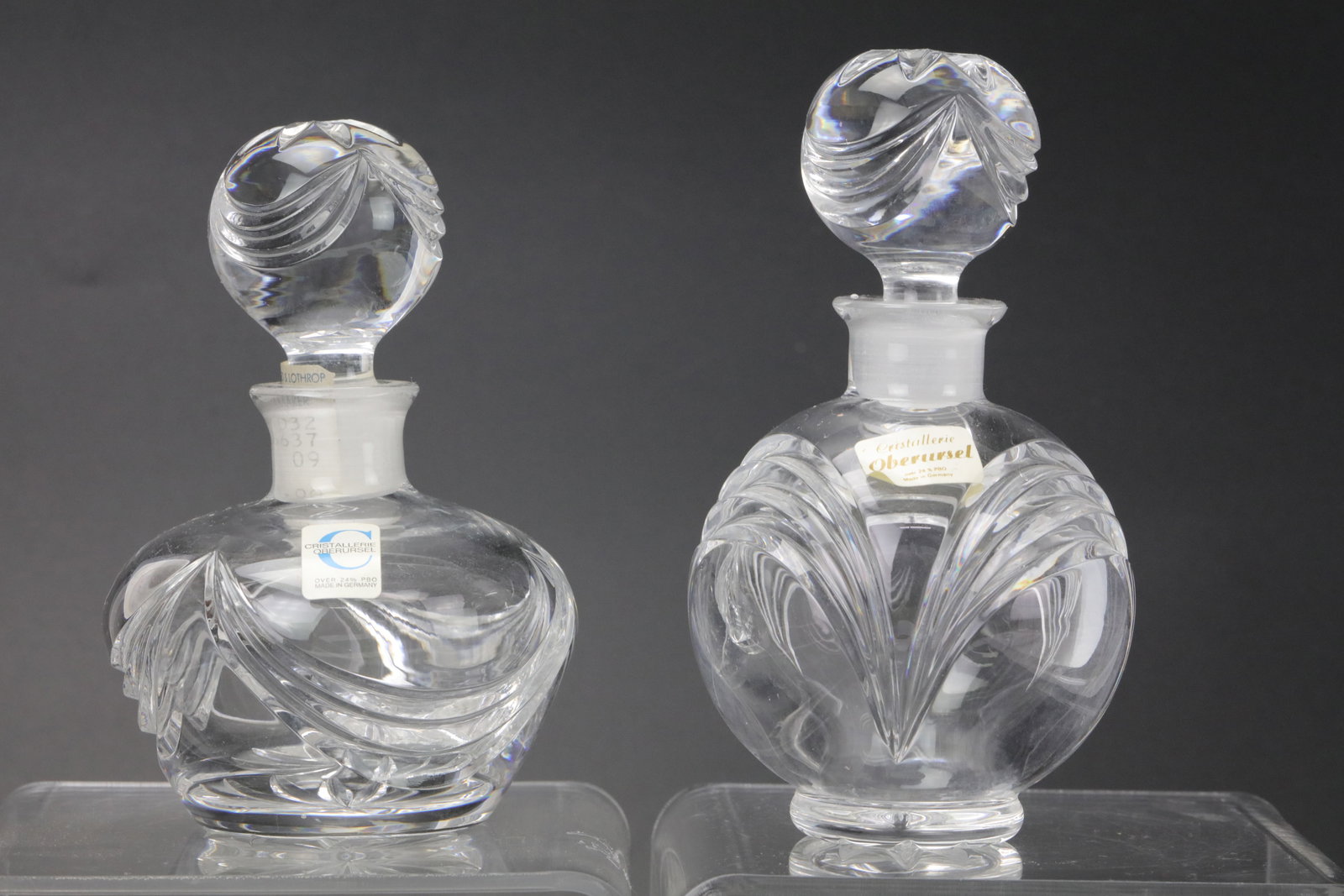 2 Cristallerie Oberursel Perfume Bottle Made From 24% PBO Lead Crystal in Germany. H12cm(4.7in).: 2 Cristallerie Oberursel Perfume Bottle Made From 24% PBO Lead Crystal in Germany. H12cm(4.7in). Preview from Apr 20th to 24th from 1:00 PM TO 5:00 PM Eastern Time, Location: 15229 Display Court, Rock