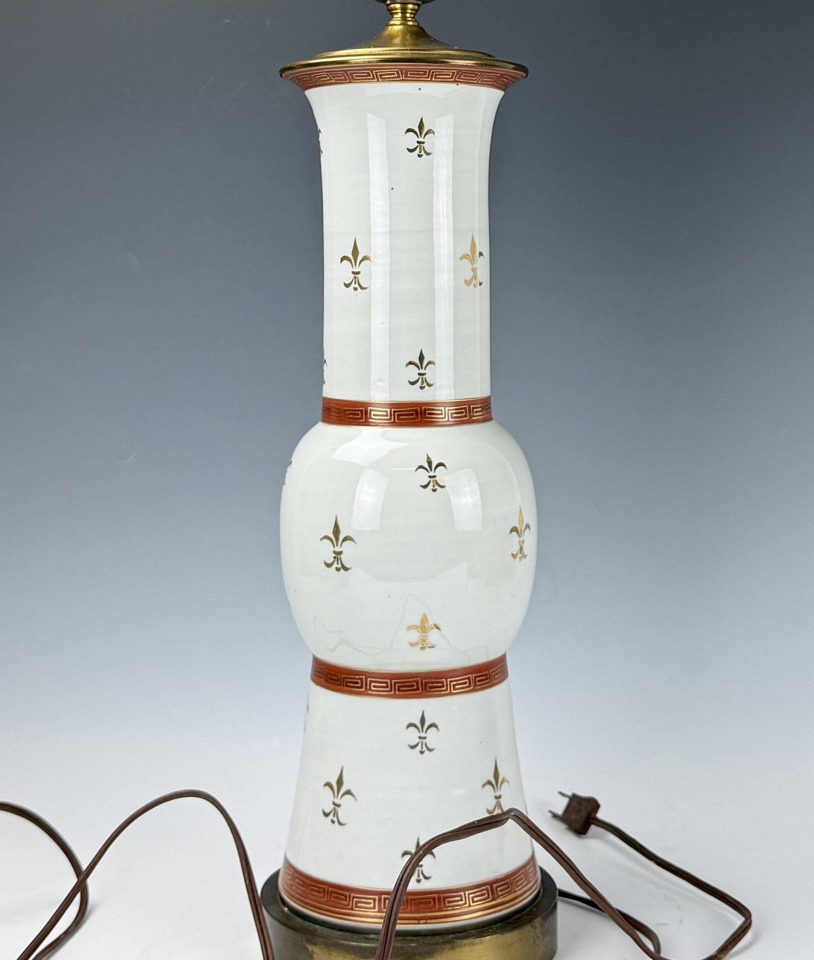 A Vintage White Ceramic Gu Vase Table Lamp (1 of 2)