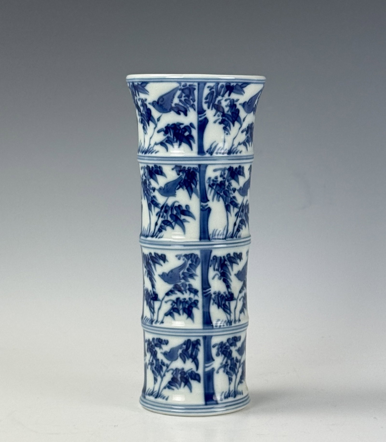 A Mottahedeh Portugarl Blue and White Porcelain Vase (1 of 4)