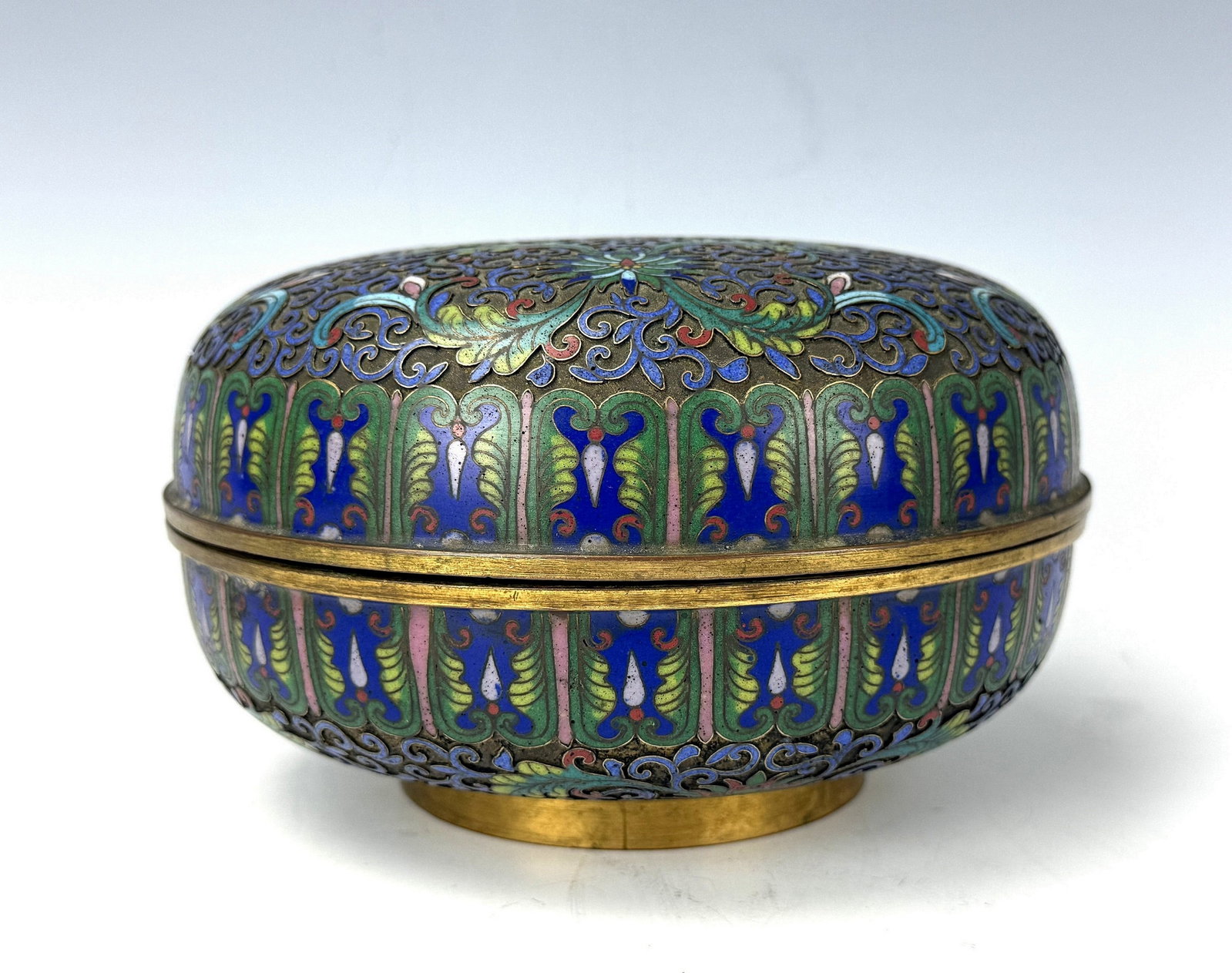 Vintage Chinese Round Cloisonne Lidded Box (1 of 5)