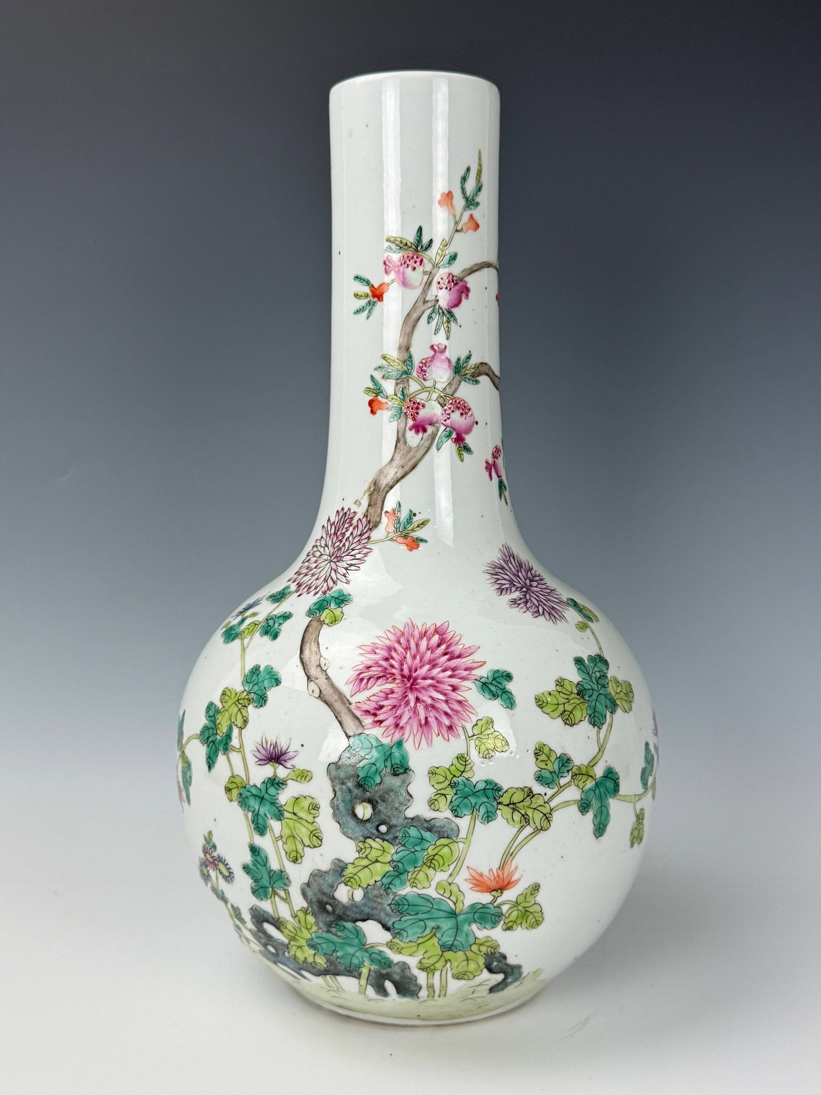 A Chinese Famille Rose Porcelain Vase Hongxian Mark (1 of 7)