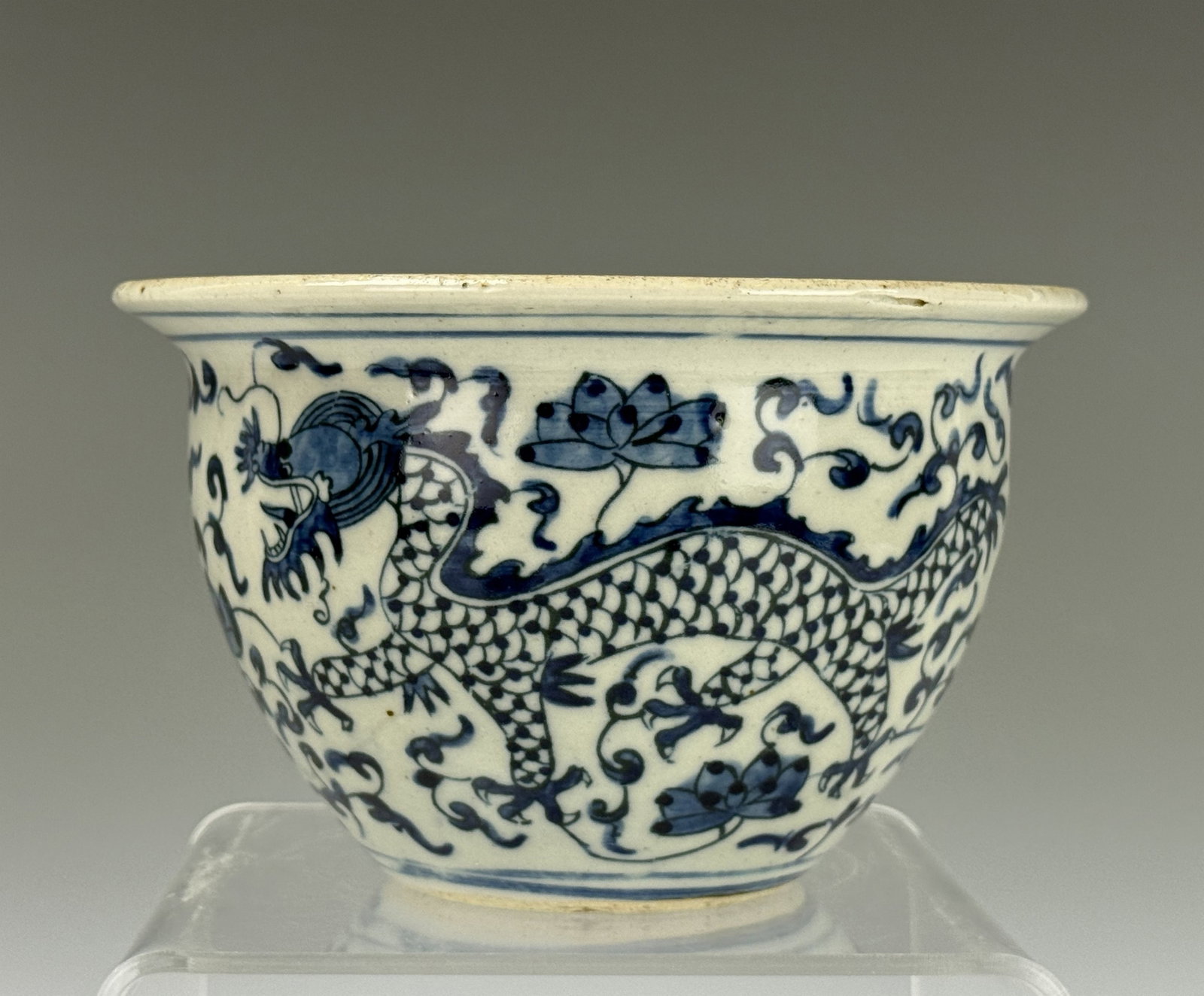 Chinese Blue and White Porcelain Dragon Bowl Kangxi Mark: Chinese Blue?and?White Porcelain Dragon Bowl Kangxi Mark. D 15cm(5.9in.) x H 9cm(3.5in.). Preview from June 22nd to 26th from 1:00 PM TO 5:00 PM Eastern Time, Location: 15229 Display Court, Rockville,