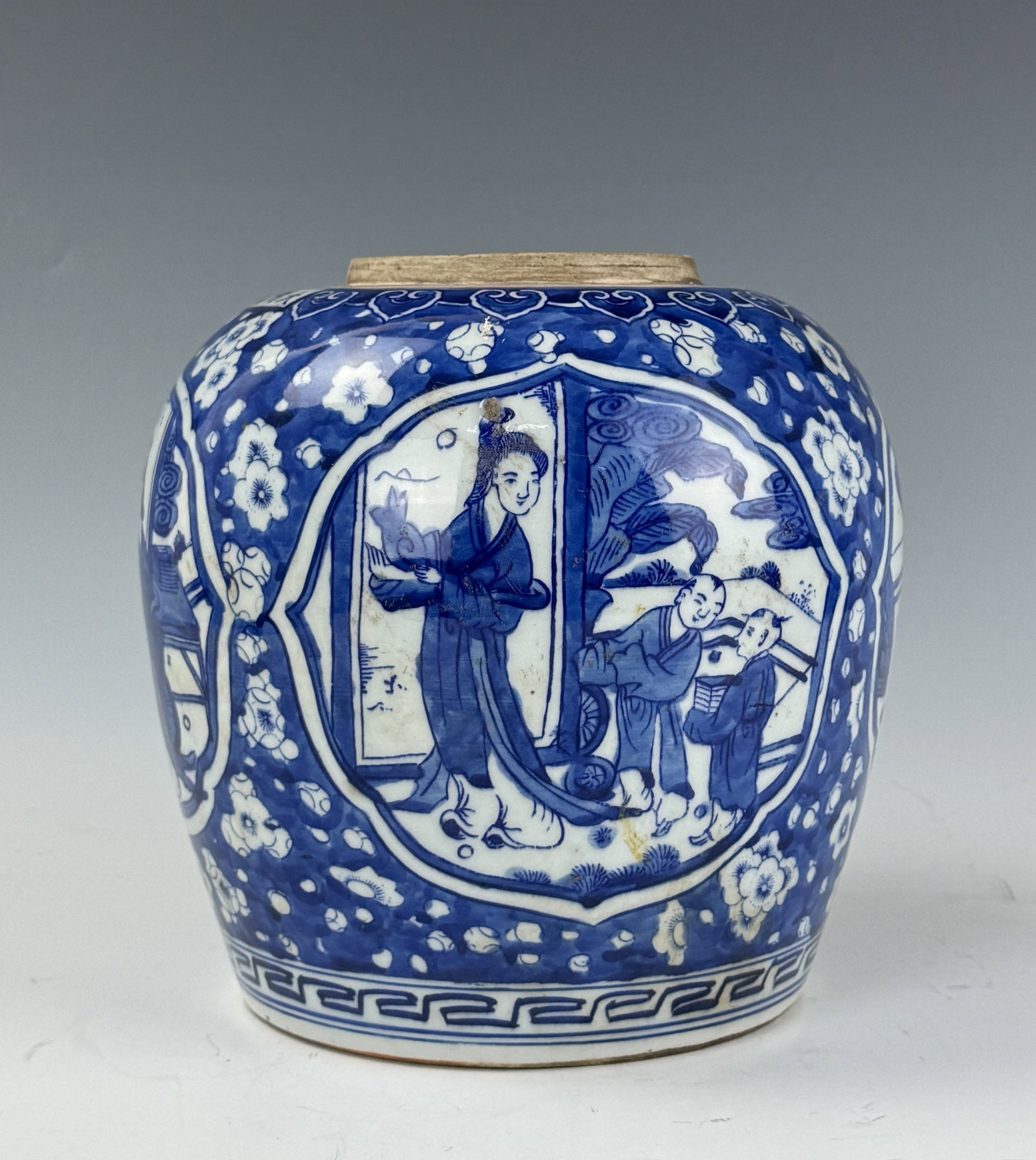 Chinese Blue and White Porcelain Jar with Wanli Mark (1 of 7)