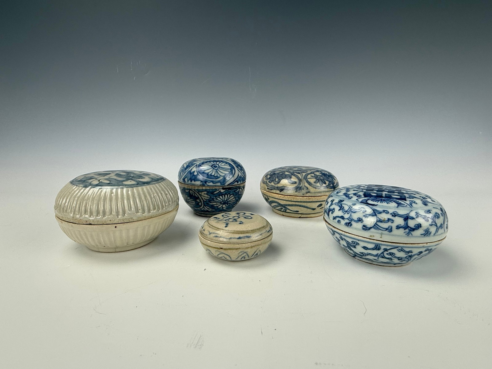 Group of 5 Blue and White Porcelain Boxes lidded (1 of 8)