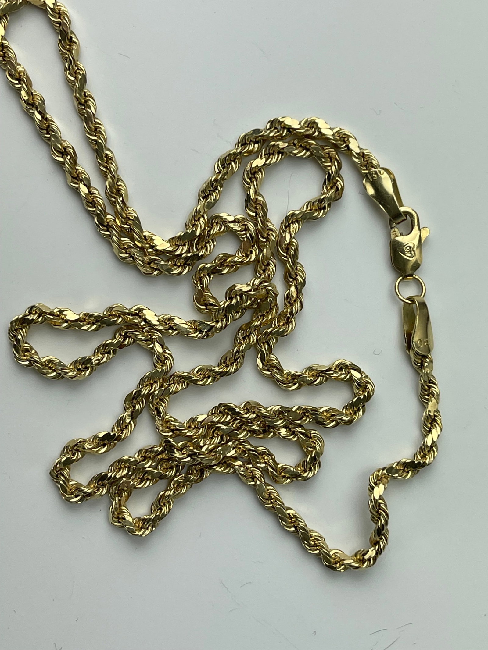 Three 14kt Yellow Solid Gold Necklaces - 6