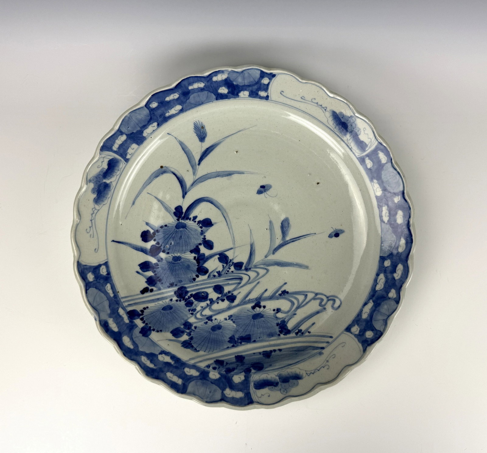 19th Century Blue and White Porcelain Imari Charger