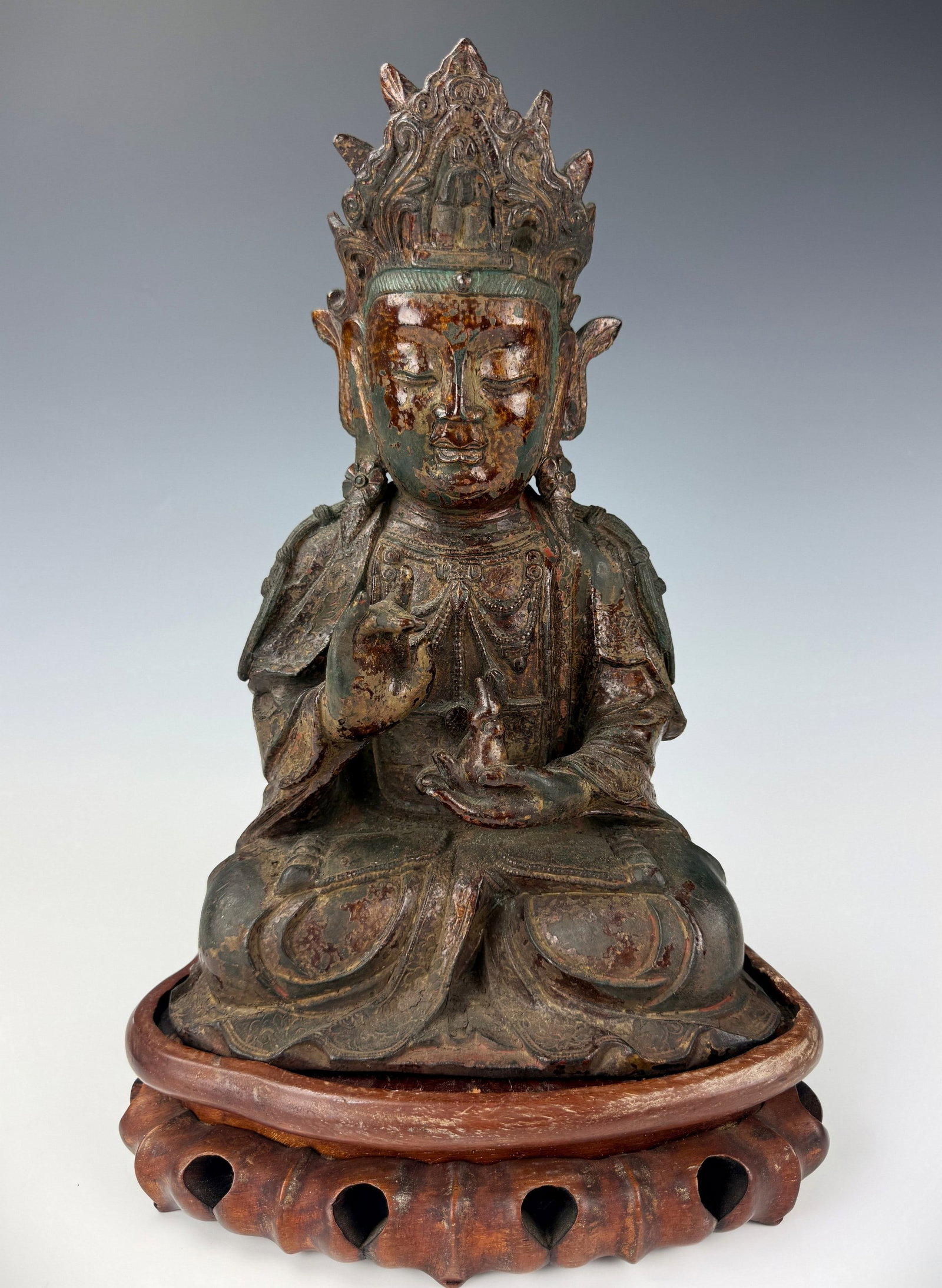 Chinese Gilt Lacquered Bronze Buddha Statue (1 of 7)