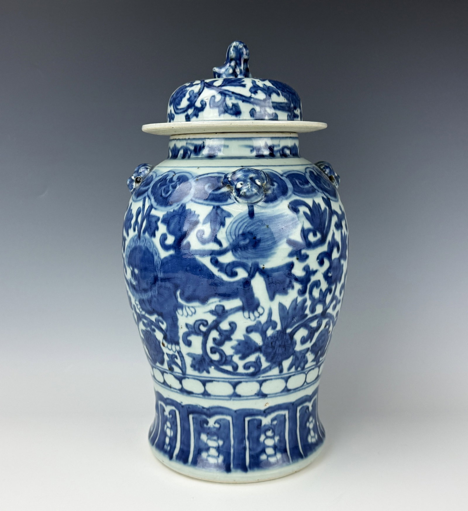 Antique Chinese Blue and White Porcelain Jar with Lidder (1 of 8)