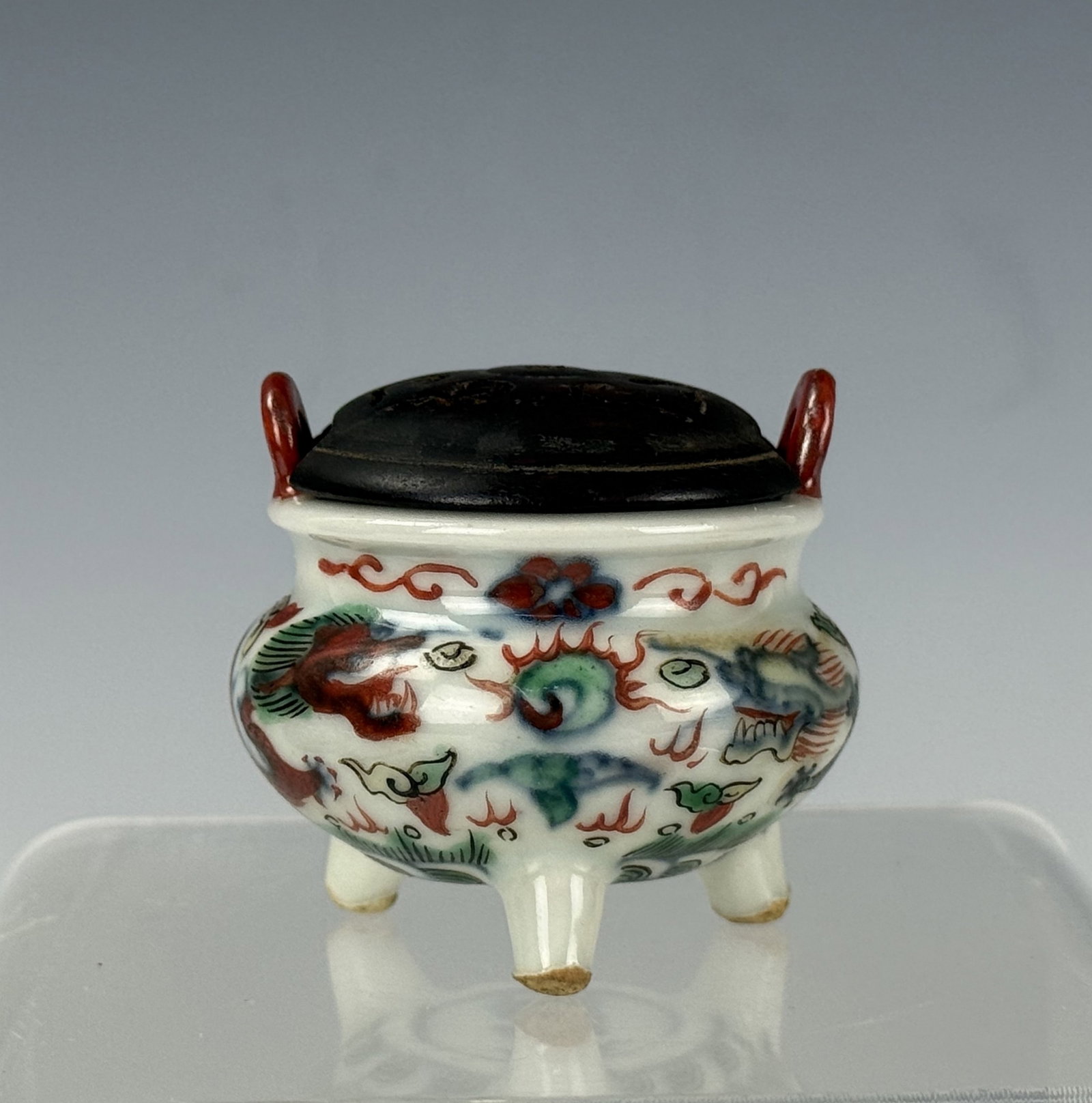 Small Chinese Polychrome Tripod Cernser with Wanli Mark (1 of 6)