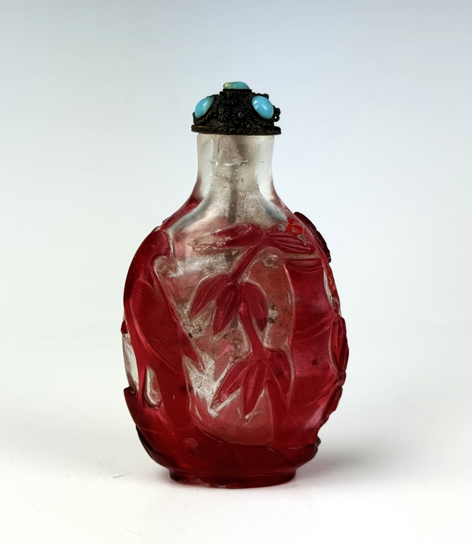 Chinese Peking Glass Snuff Bottle With Red Glass Overlay Floral Motifs (1 of 4)