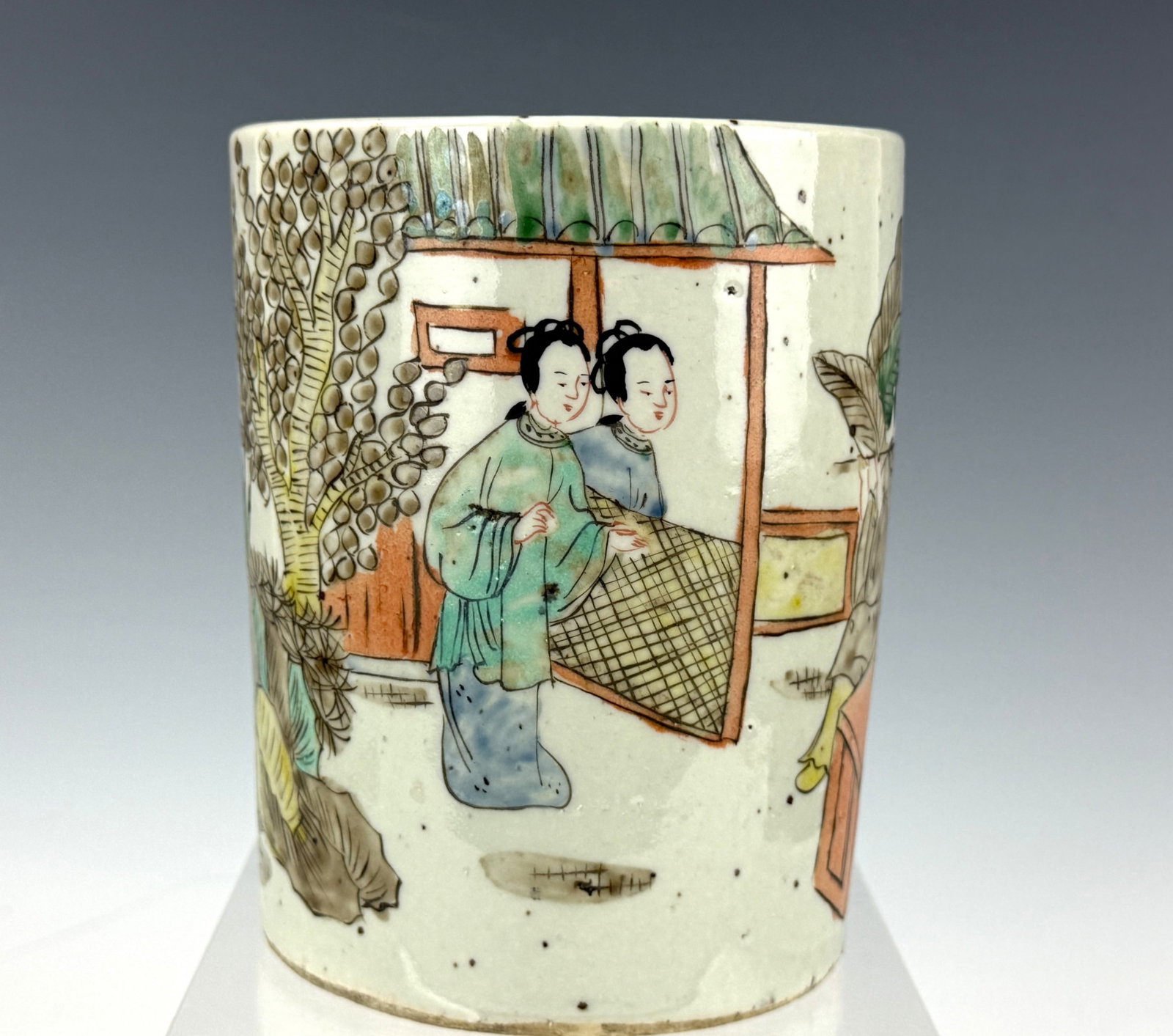 A Chinese Fanille Rose Porcelain Brush Pot (1 of 6)