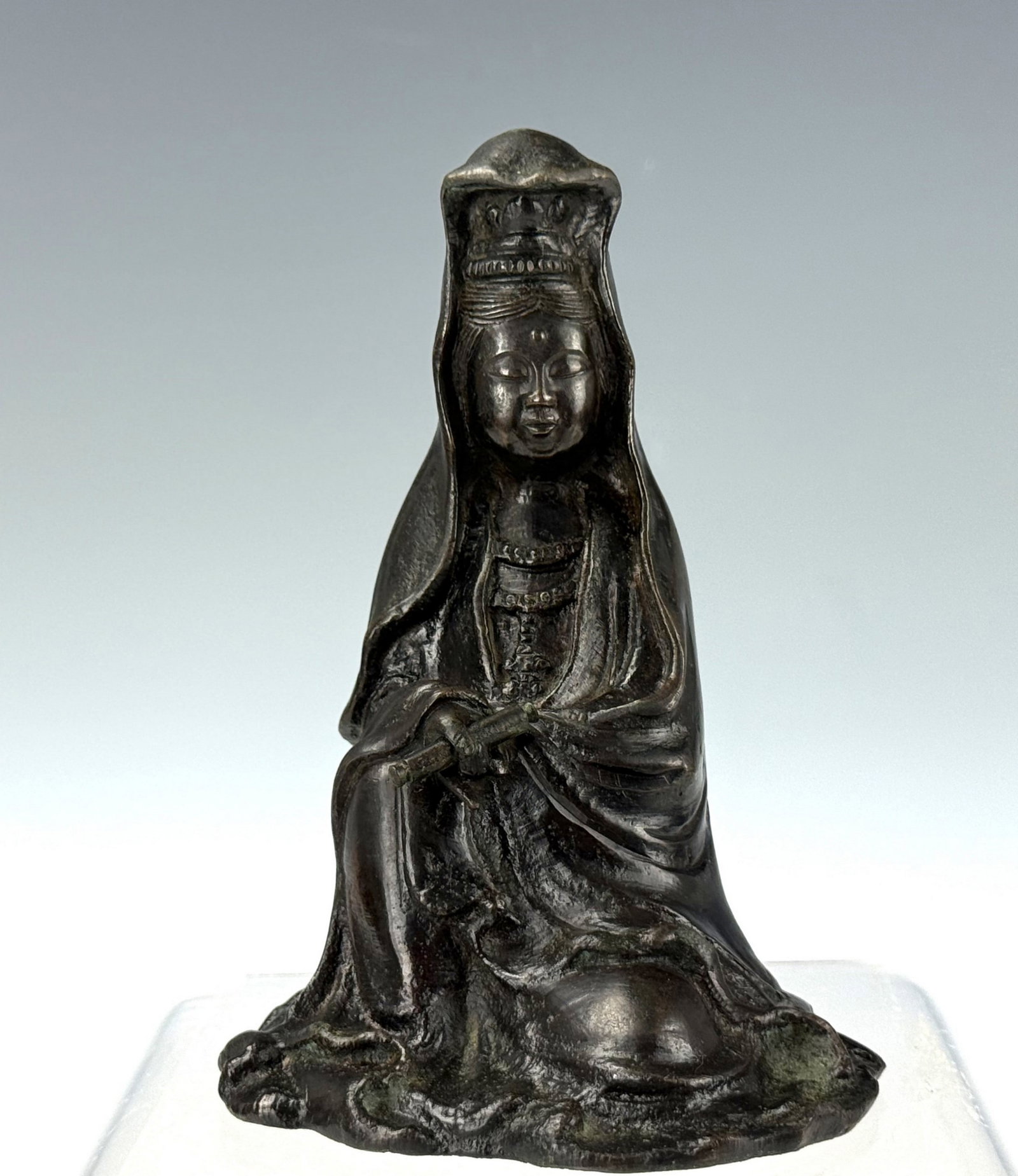 A Chinese Bronze Buddha Statue (1 of 5)