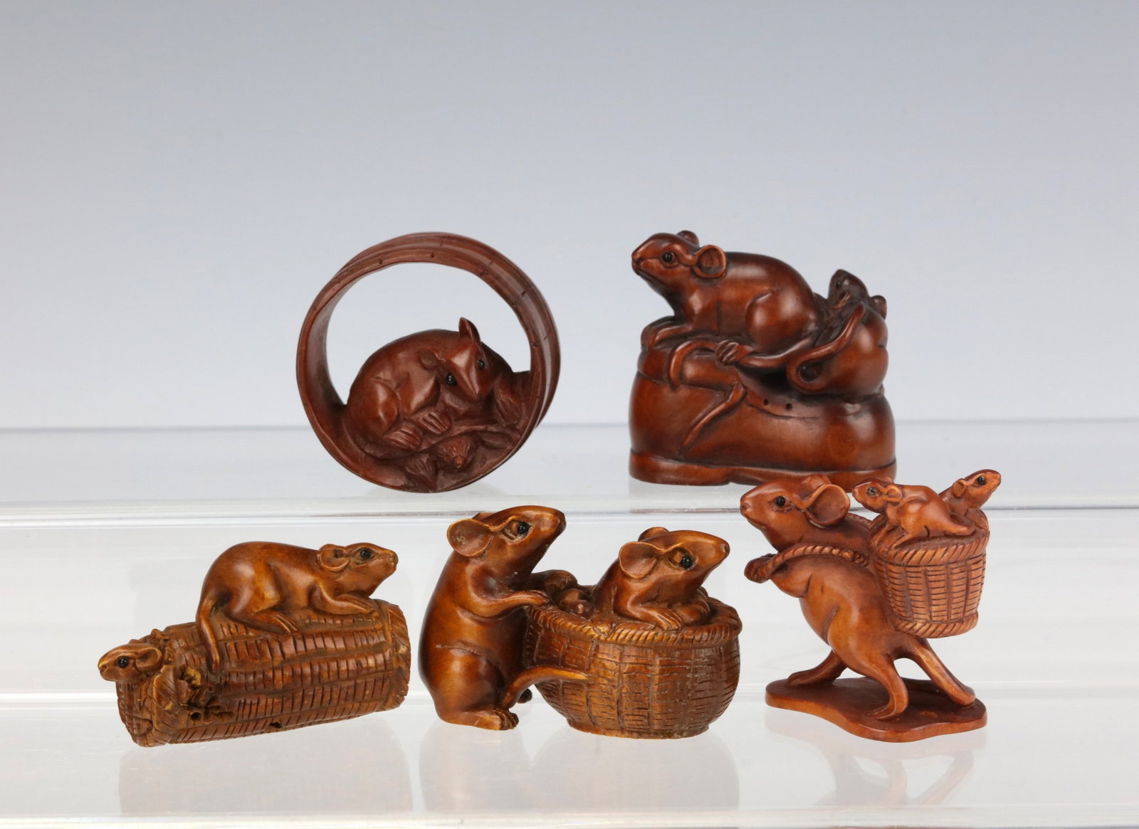 Group of 5 Carved Wooden Mouse Figurines Netsuke Style Miniatures (1 of 4)