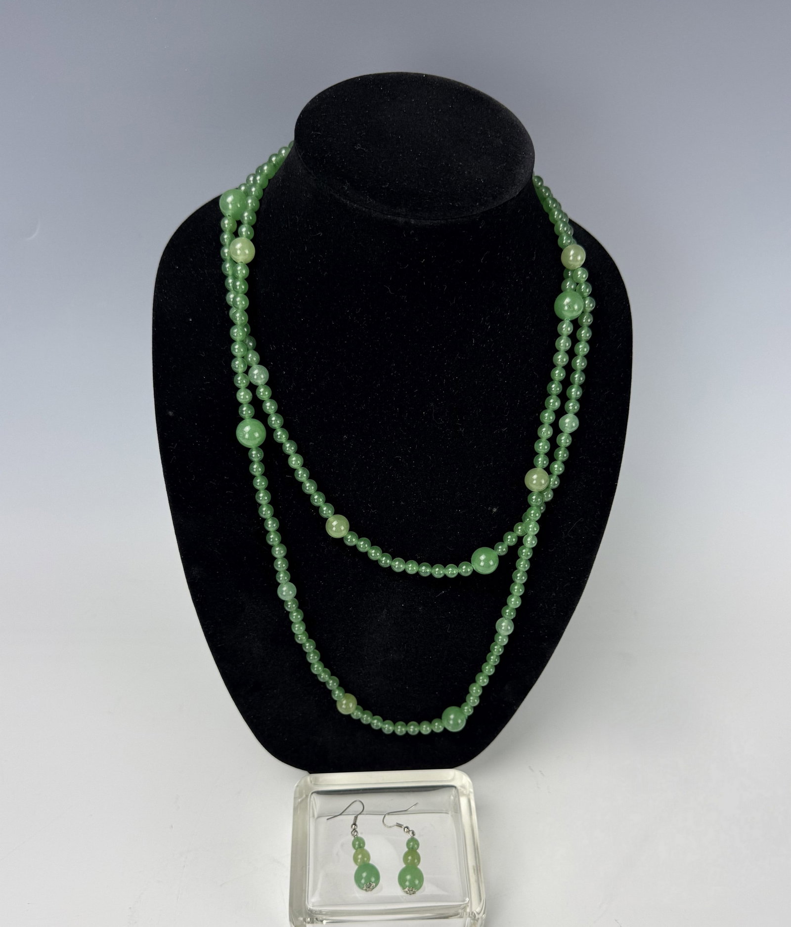 A Green Jade Beaded Necklace and Matching Earrings (1 of 2)