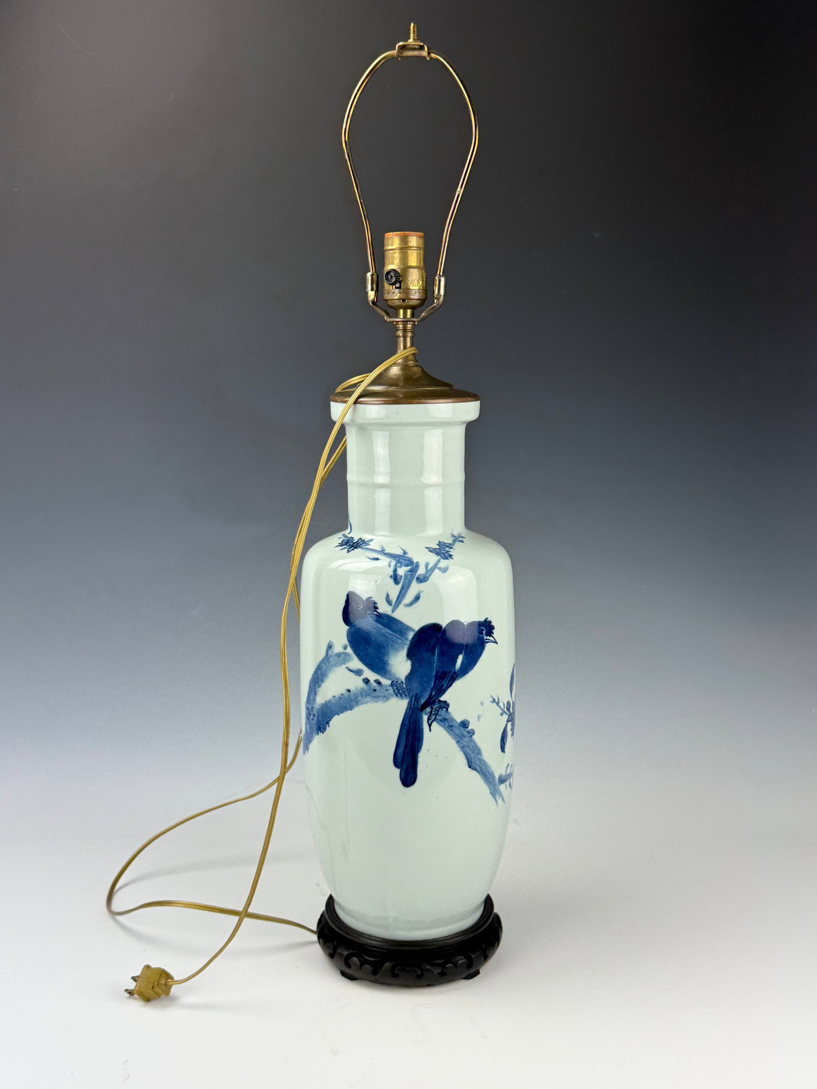 Chinese Blue and White Porcelain Vase Lamp