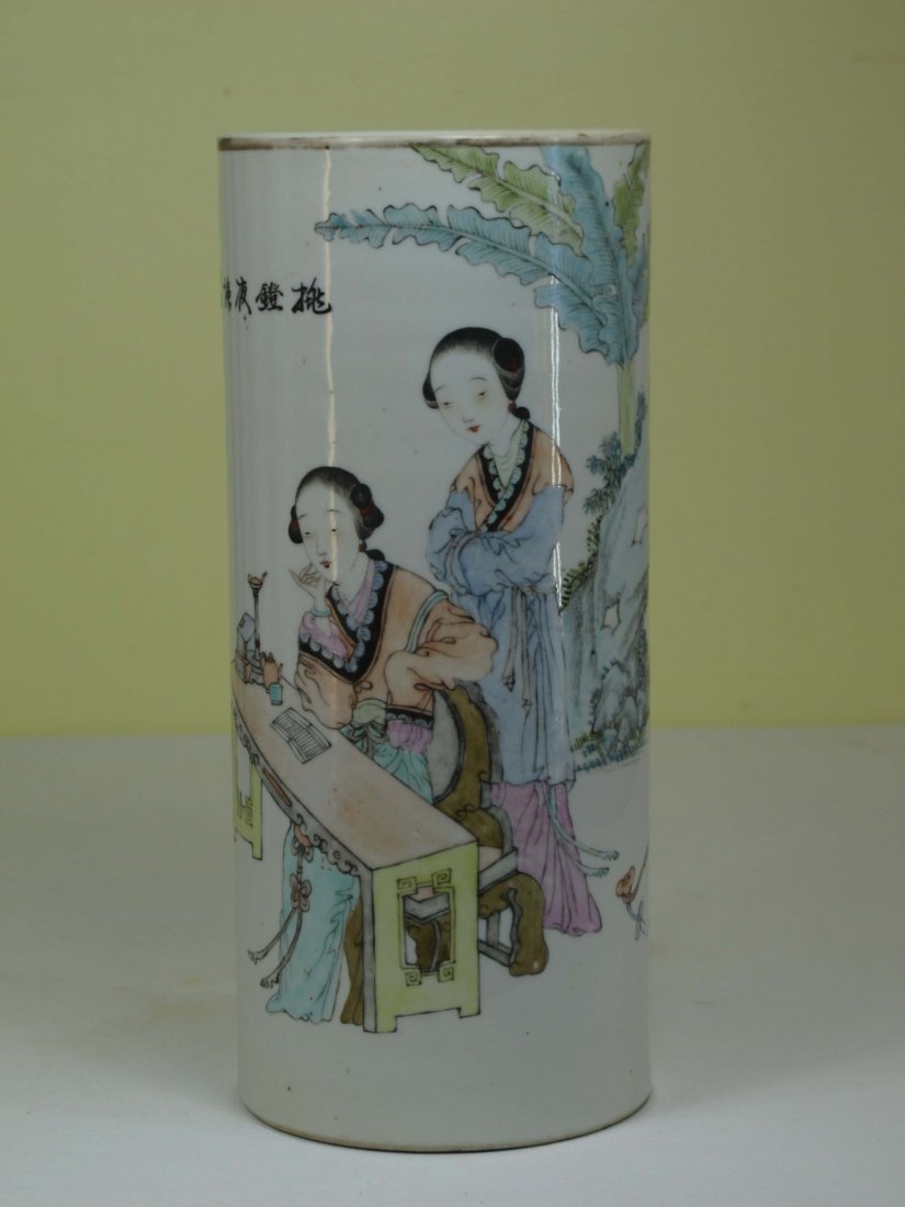 A Chinese Late Qing Dynasty Porcelain Hat Stand (1 of 7)