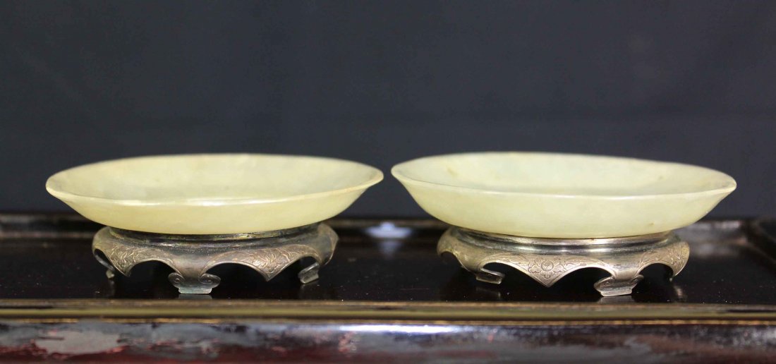 Two Small chinese Jade Plate (1 of 4)