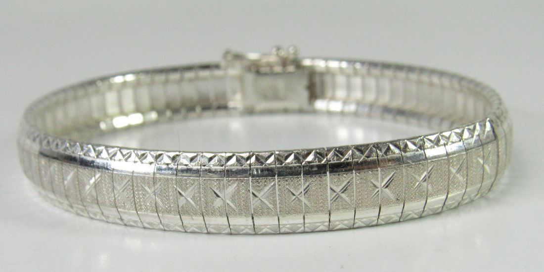 925 Sterling Silver Diamond Cut Link Bracelet (1 of 4)