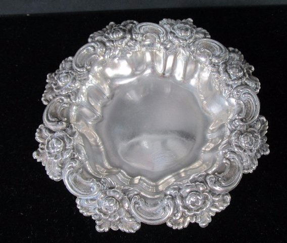 Frank M. Whiting Sterling Silver Repousse Nut or Bon (1 of 4)