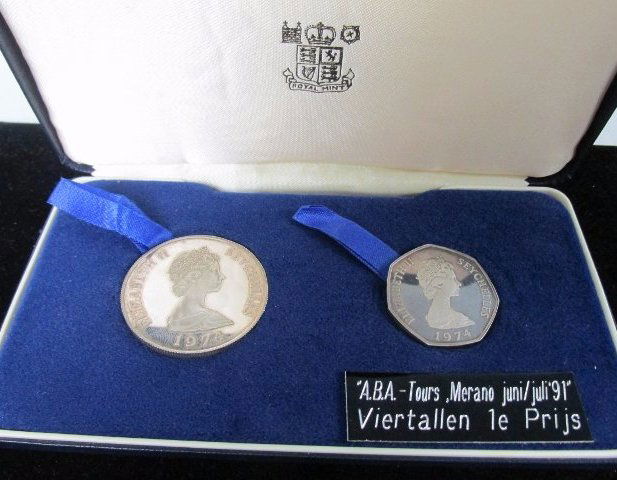 1974 Seychelles Silver Proof 5 and 10 Rupees 2 Coin set (1 of 3)