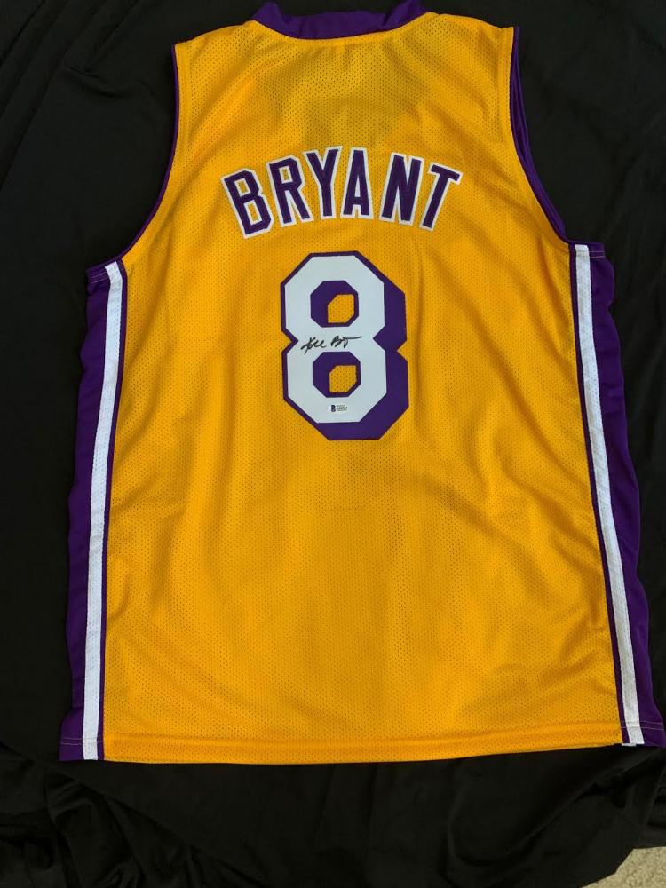 Kobe Bryant hand signed lakers jersey (1 of 1)