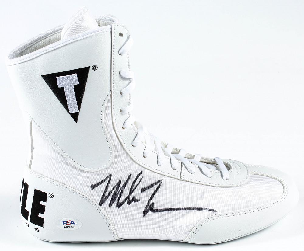 Mike Tyson Signed Title Boxing Shoe (PSA COA) (1 of 1)