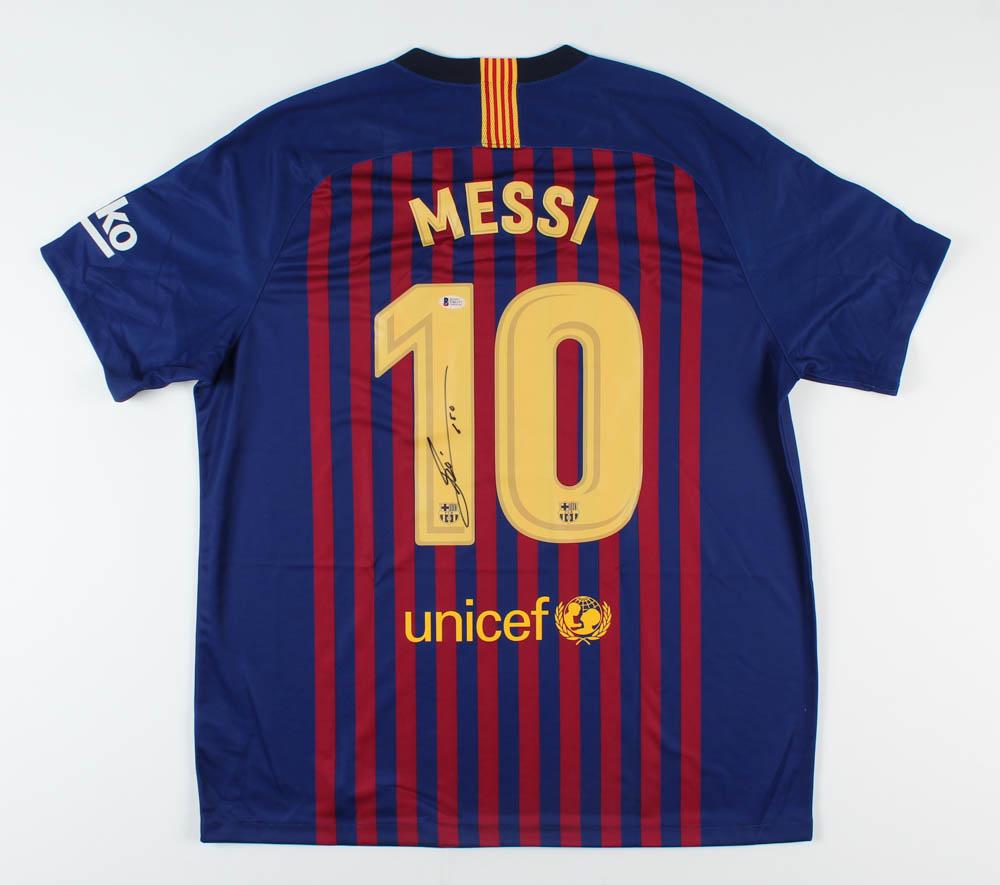 Lionel Messi Signed FC Barcelona Jersey Inscribed "Leo": Lionel Messi Signed FC Barcelona Jersey Inscribed "Leo" (Beckett COA)