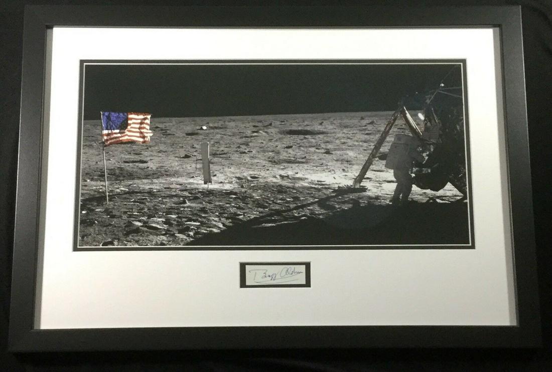 BUZZ ALDRIN SIGNED FRAMED PANORAMIC PHOTO DISPLAY JSA (1 of 2)